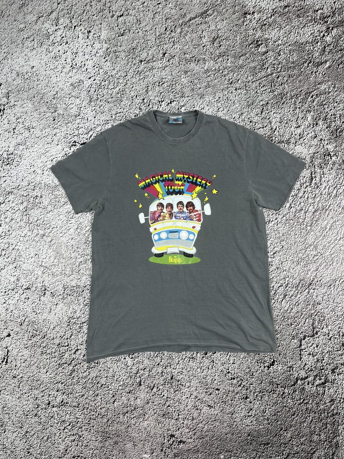 Band Tees Vintage Y2K The Beatles band tee Big Logo style size M Size US M / EU 48-50 / 2 - 1 Thumbnail