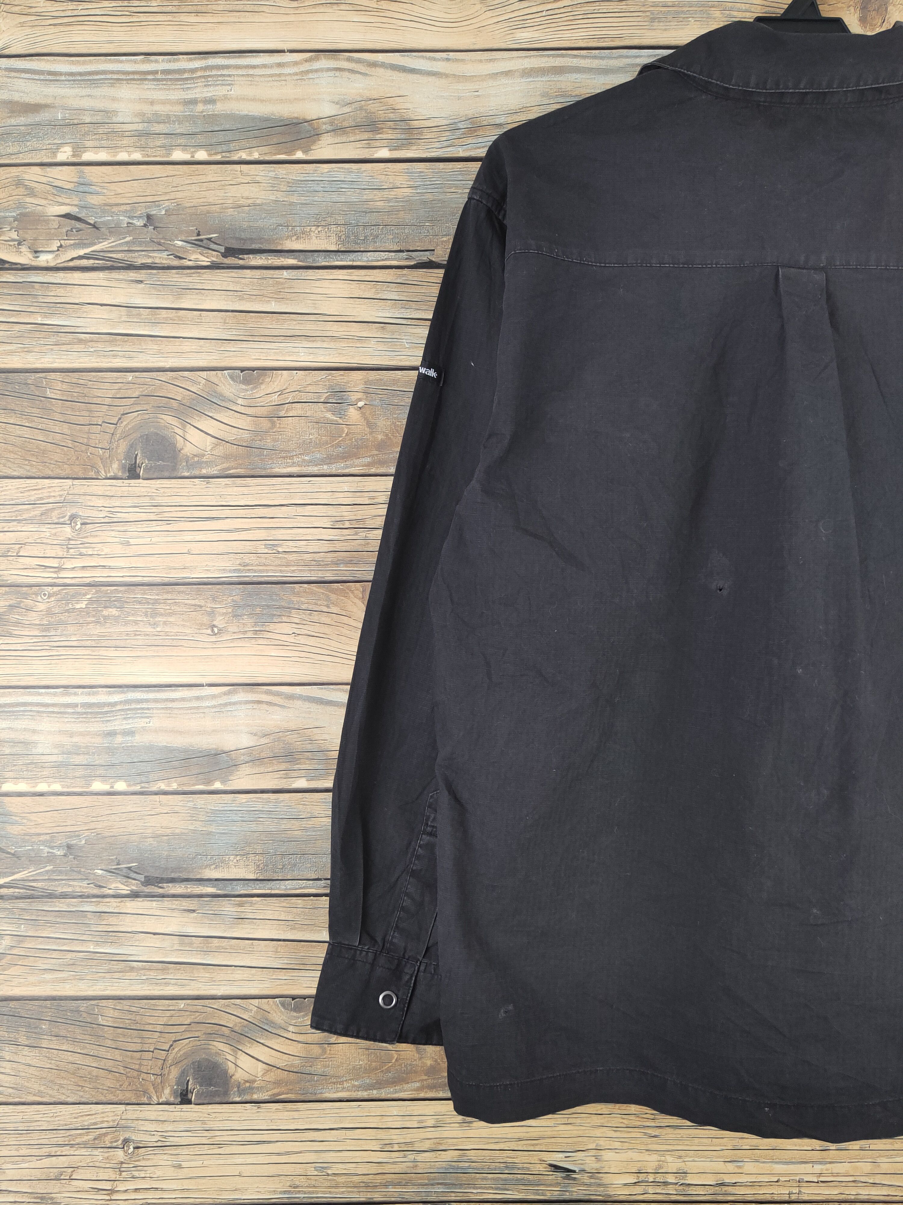 Airwalk × Vintage Airwalk Black Button Up Shirts #W2247 Size US M / EU 48-50 / 2 - 11 Thumbnail