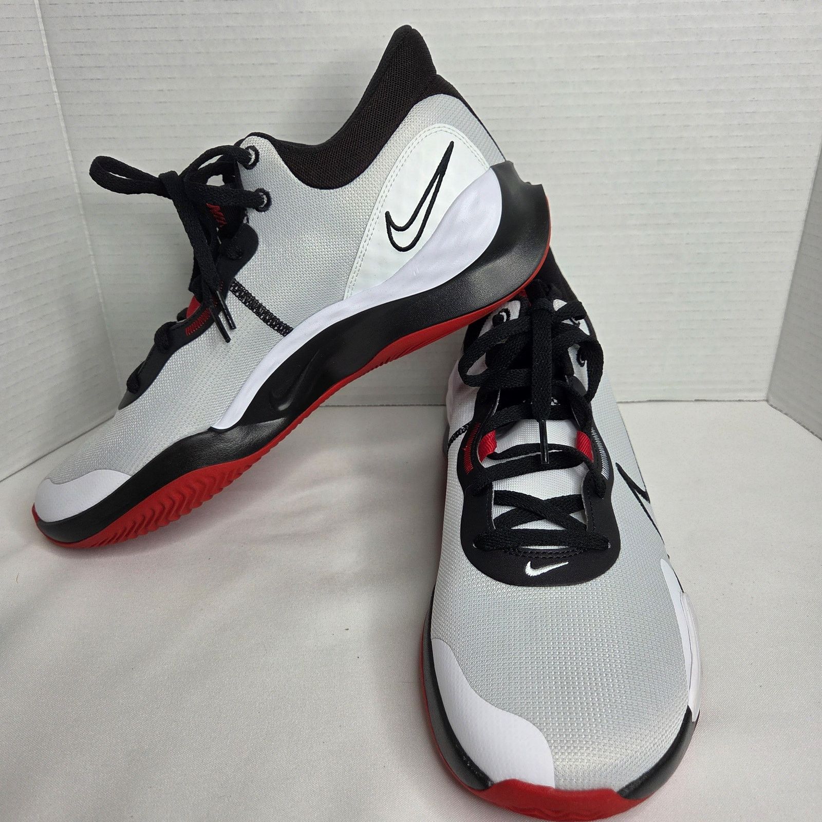Nike Nike Renew Elevate 3 Pure Platinum Size 13 DD9304-100 Size US 13 / EU 46 - 3 Thumbnail