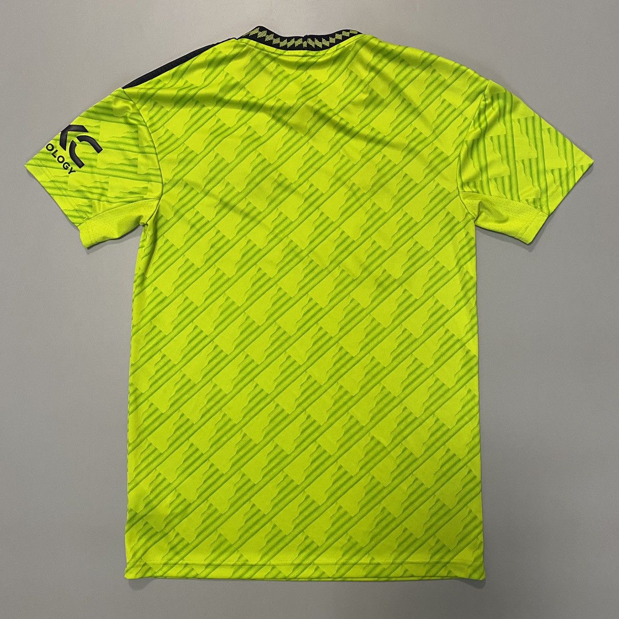 Adidas Manchester United 2022 Third Jersey Size M Adidas Shirt Size US M / EU 48-50 / 2 - 2 Thumbnail