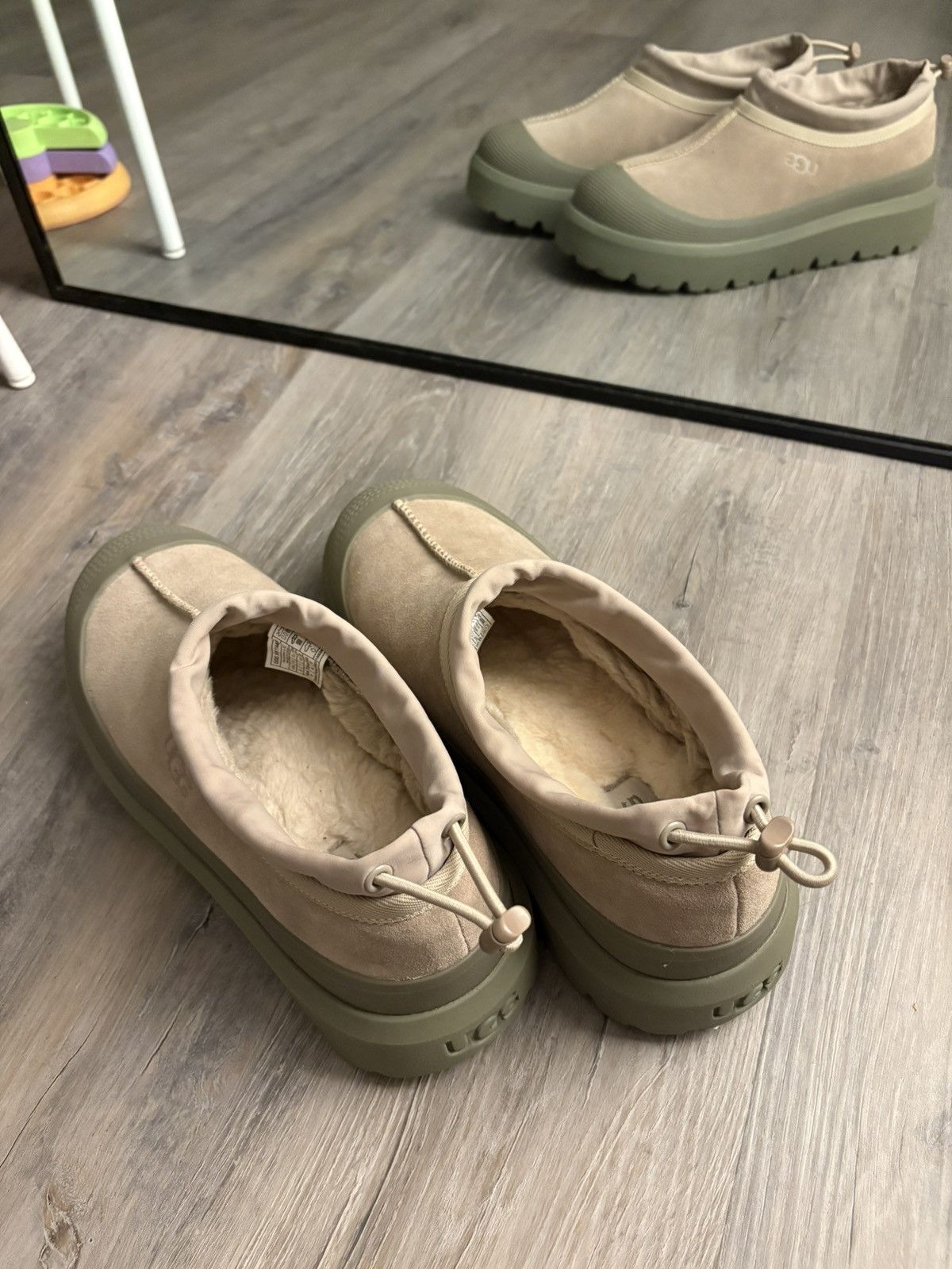 Ugg Ugg Weather Tasman Hyrbid Size US 9 / EU 42 - 1 Thumbnail