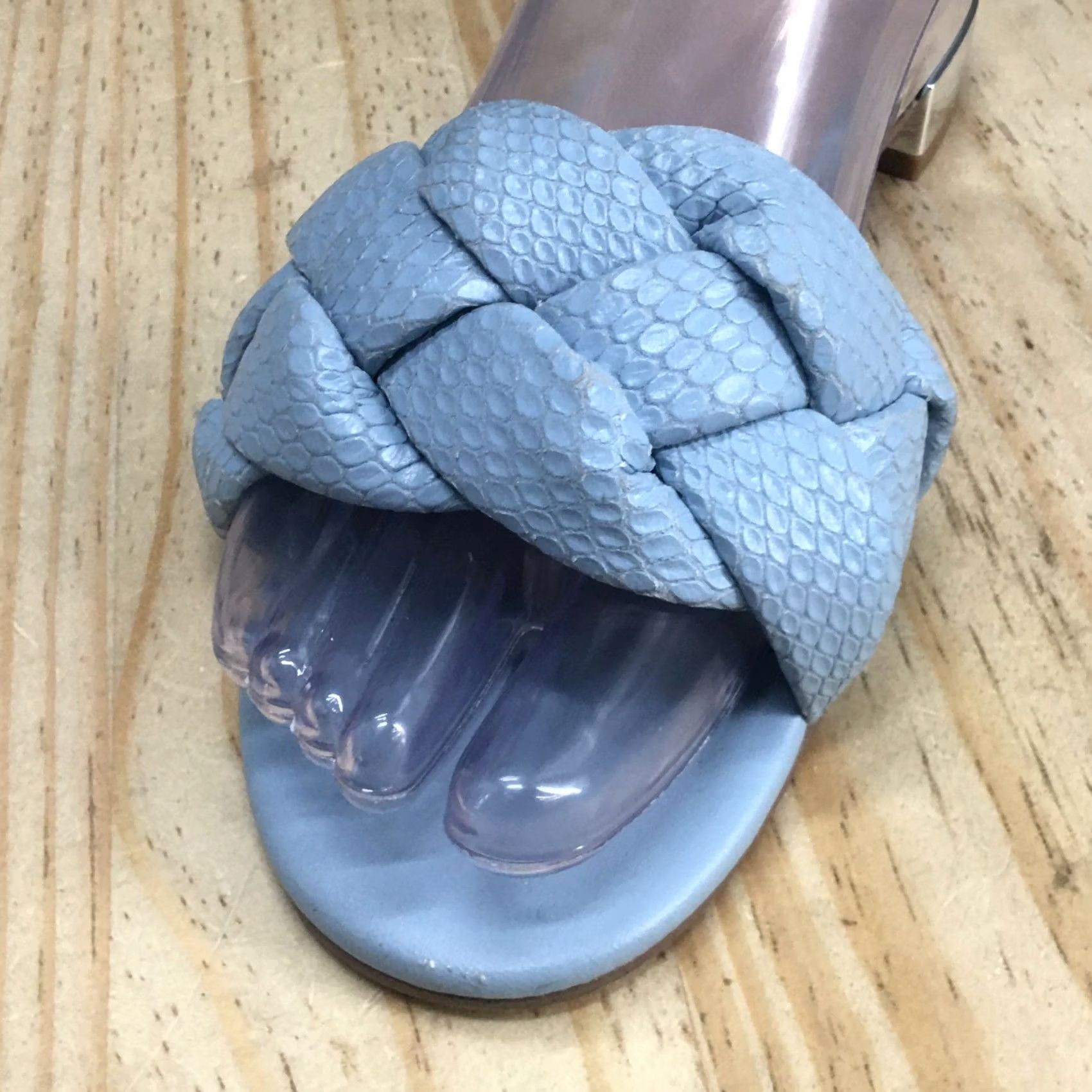 BCBGeneration BCBGeneration Sandals Womens 7M Deelo Braided Slide Blue Leather Casual Open Toe Size US 7 / IT 37 - 4 Thumbnail