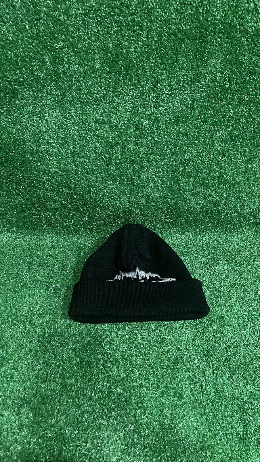 Travis Scott TRAVIS SCOTT METLIFE BEANIE **SOLD OUT** Size ONE SIZE - 2 Thumbnail