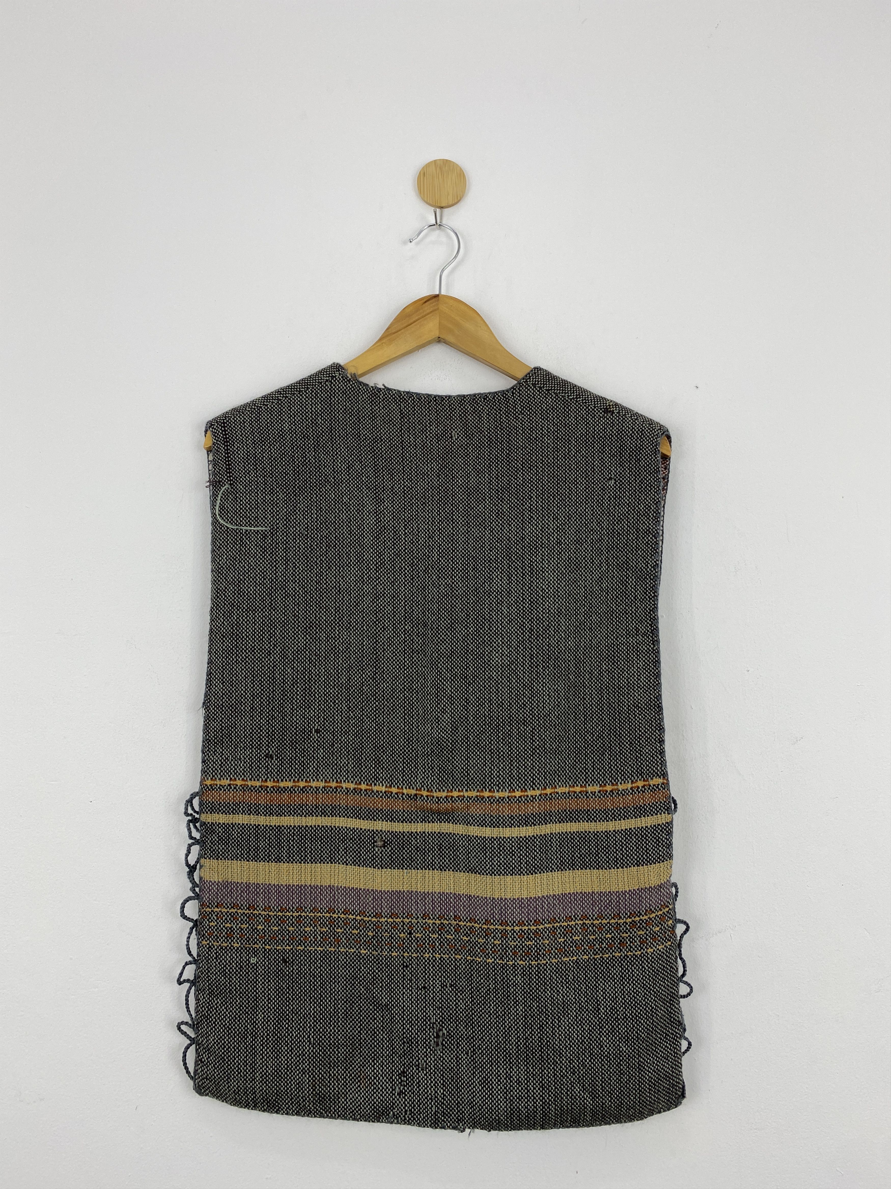 Native Vintage Native Navajo Knit Vest J1758 Size US XXS / EU 40 - 3 Thumbnail