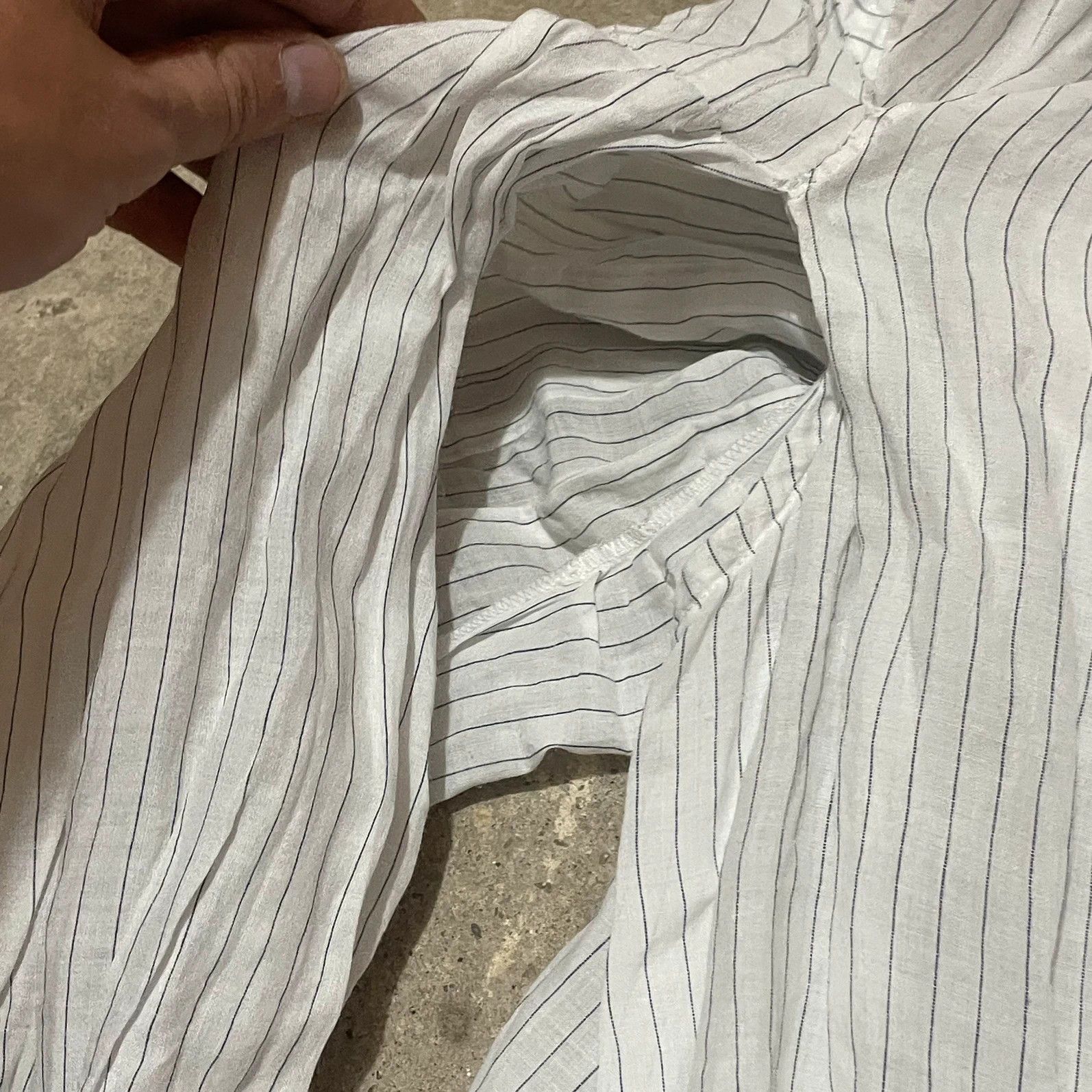 Comme des Garcons Comme des Graçons tao deconstructed shirt 2007 Size L / US 10 / IT 46 - 10 Thumbnail