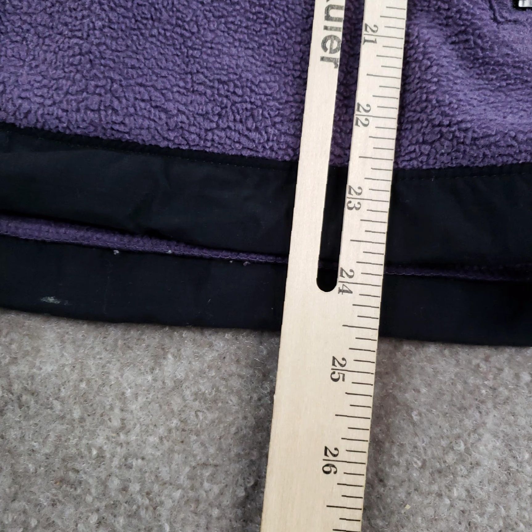 The North Face VINTAGE The North Face Vest Womens M Purple Black Denali Polartec Fleece Full Zip Z Size M / US 6-8 / IT 42-44 - 4 Thumbnail