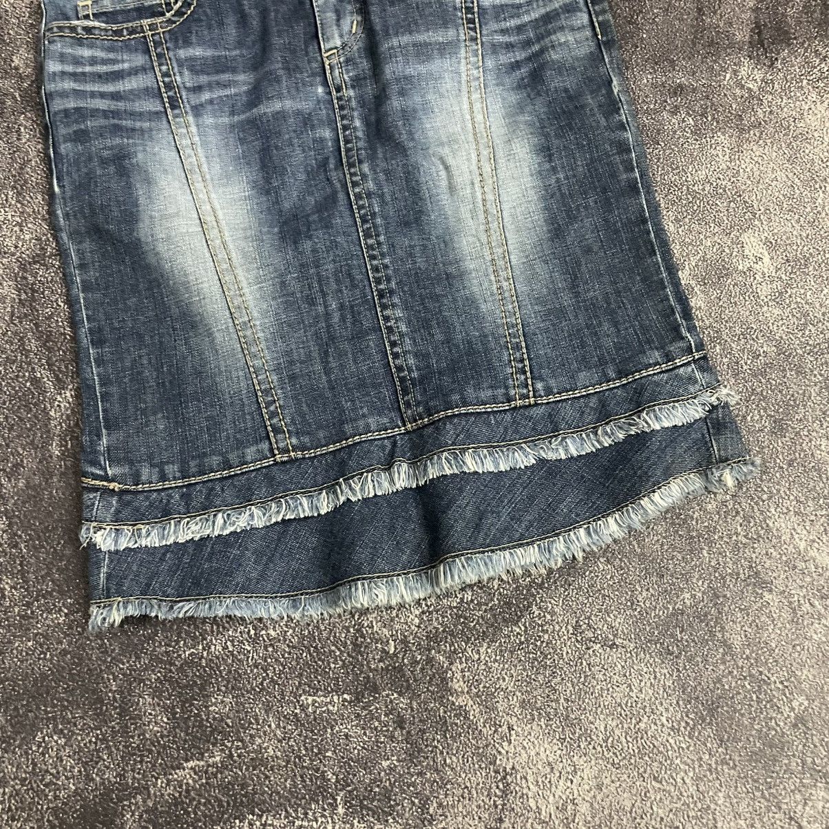 Burberry × If Six Was Nine × Vintage Vintage burberry denim skirt Size 30" / US 8 / IT 44 - 5 Thumbnail