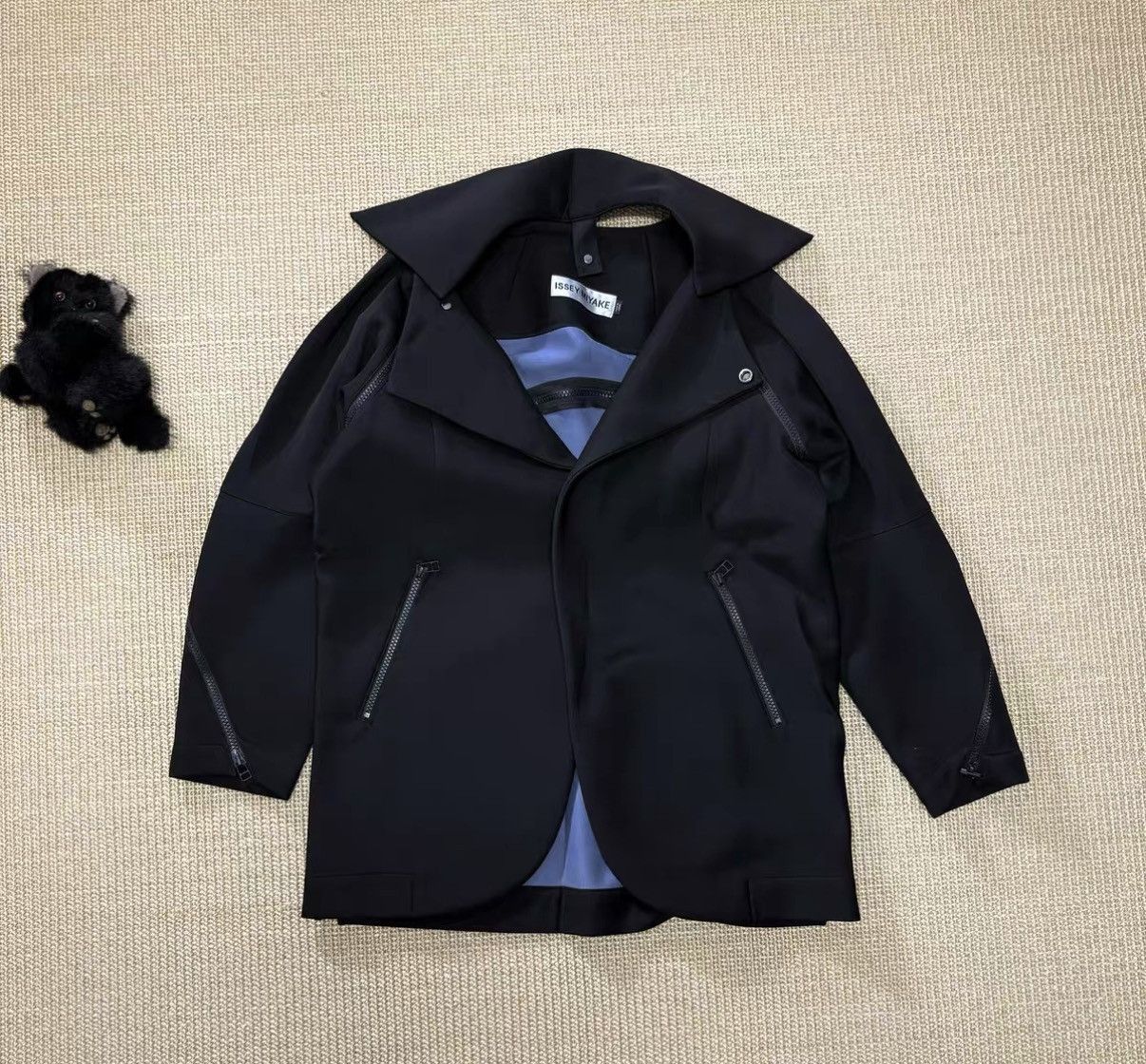 Issey Miyake Black Lightweight Jacket with Collar - Size M Size US M / EU 48-50 / 2 - 1 Thumbnail