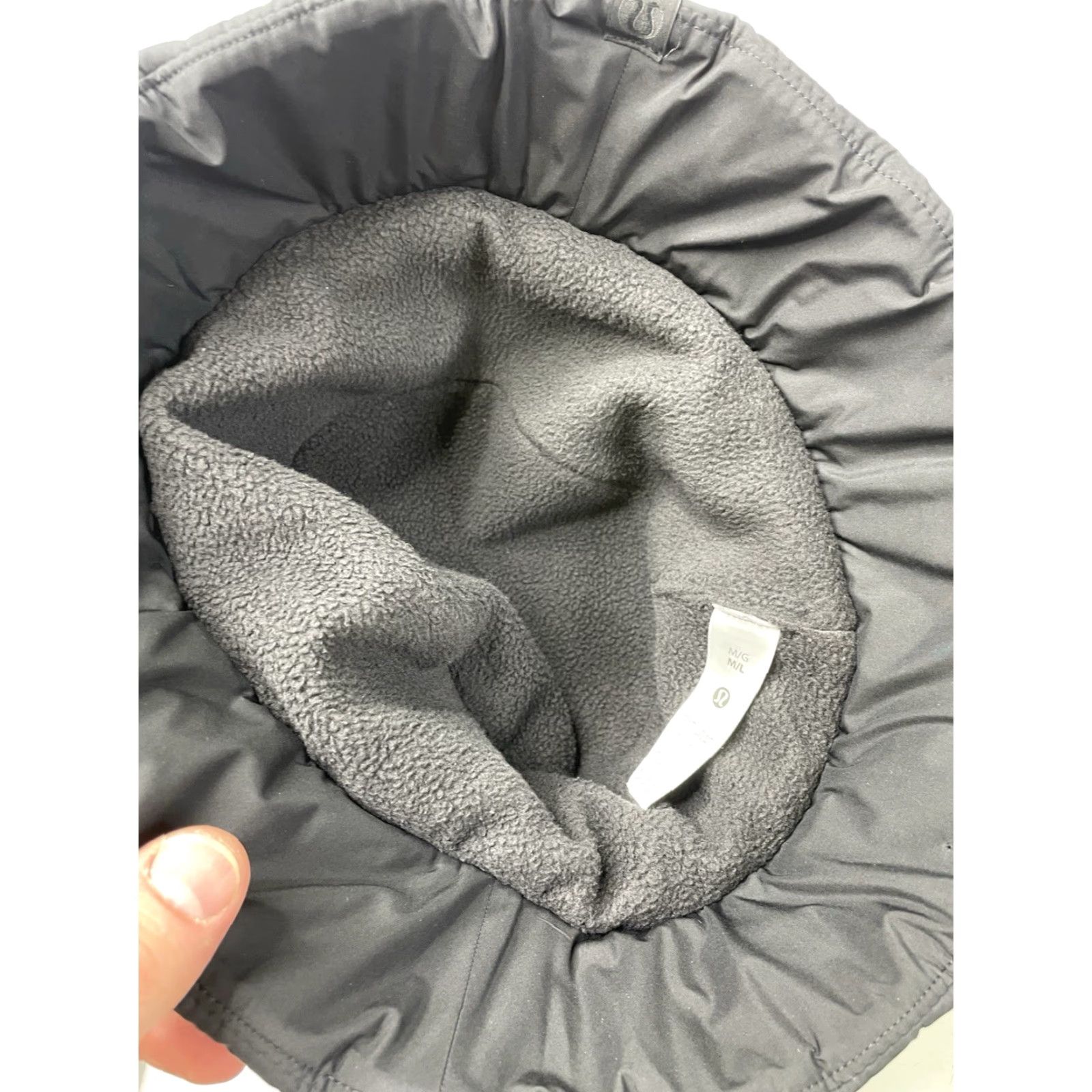 Lululemon Lululemon Bucket Hat Womens Quilted Fleece-Lined Black M/L Size M/L Womens Black Bucket Hat Quilted Fleece-Lined Size ONE SIZE - 3 Thumbnail
