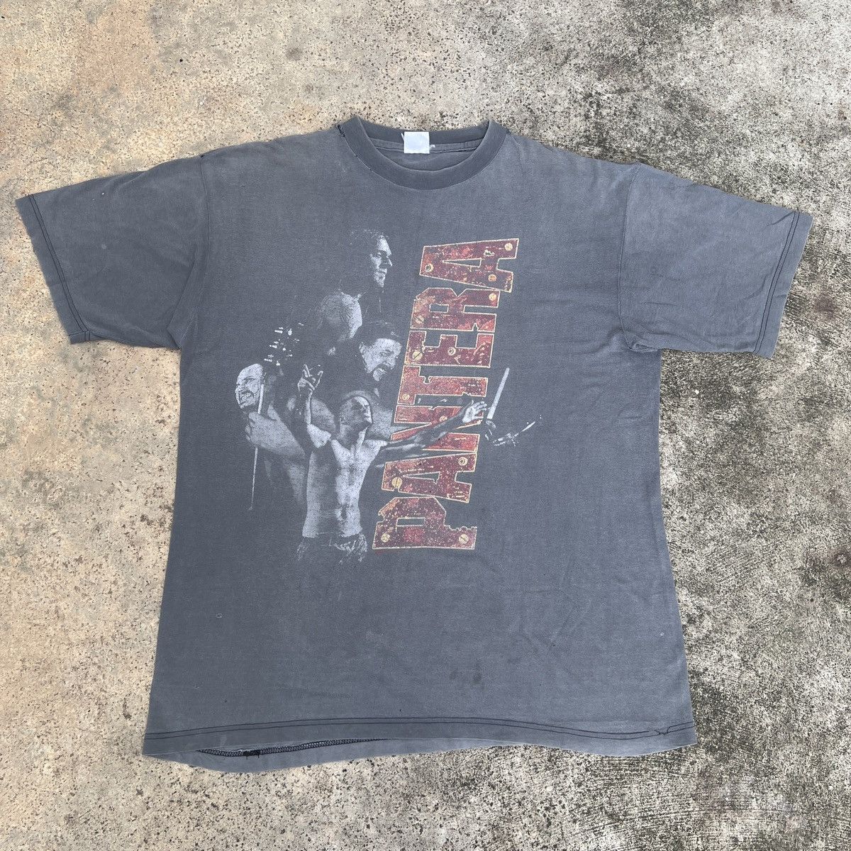 Band Tees Vintage 90s Pantera Far Beyond Driven metal Faded Thrashed Size US XL / EU 56 / 4 - 12 Thumbnail