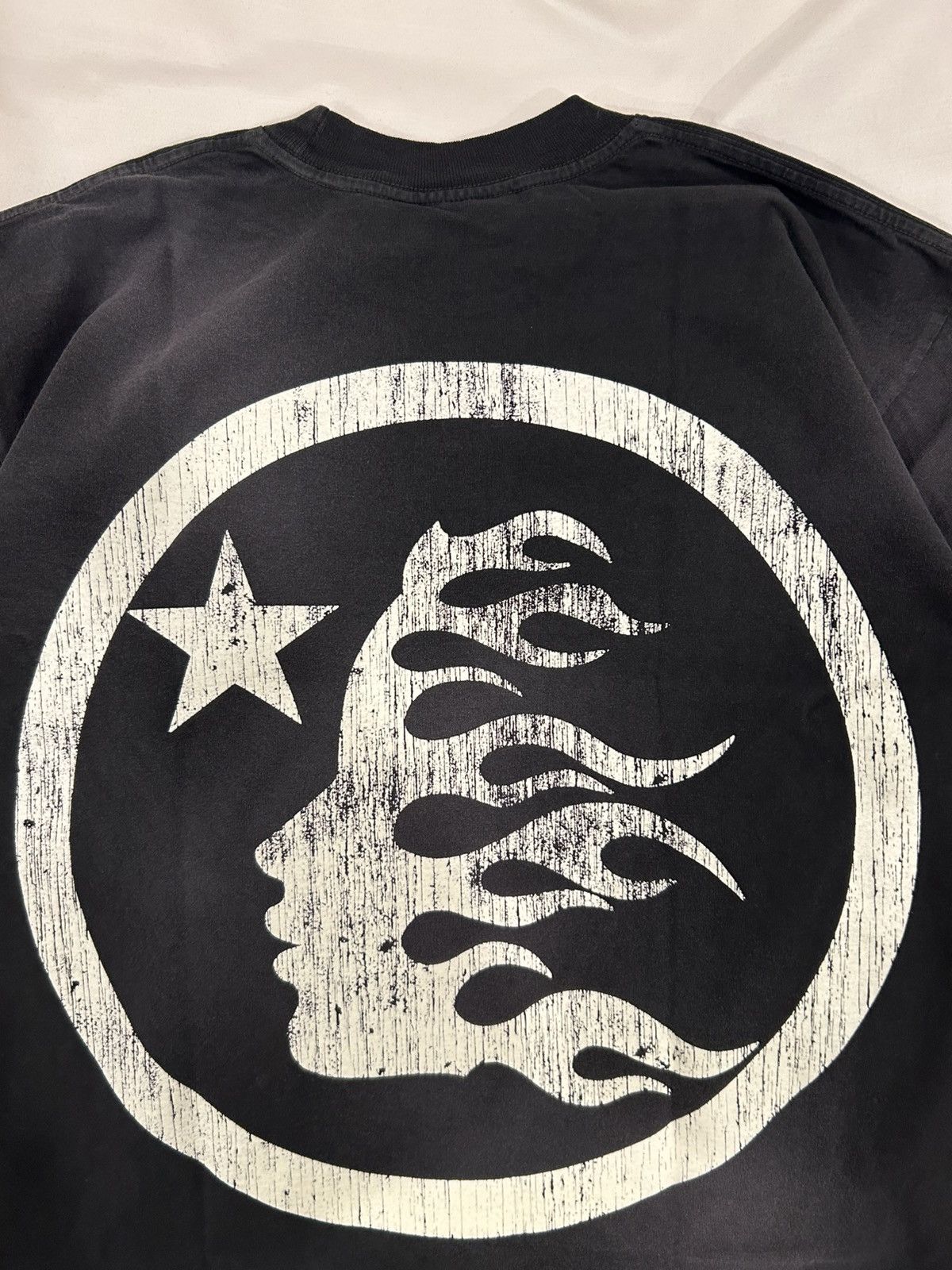 HELLSTAR Hellstar Classic Logo Glow in the Dark Tee ComplexCon Size US L / EU 52-54 / 3 - 8 Thumbnail
