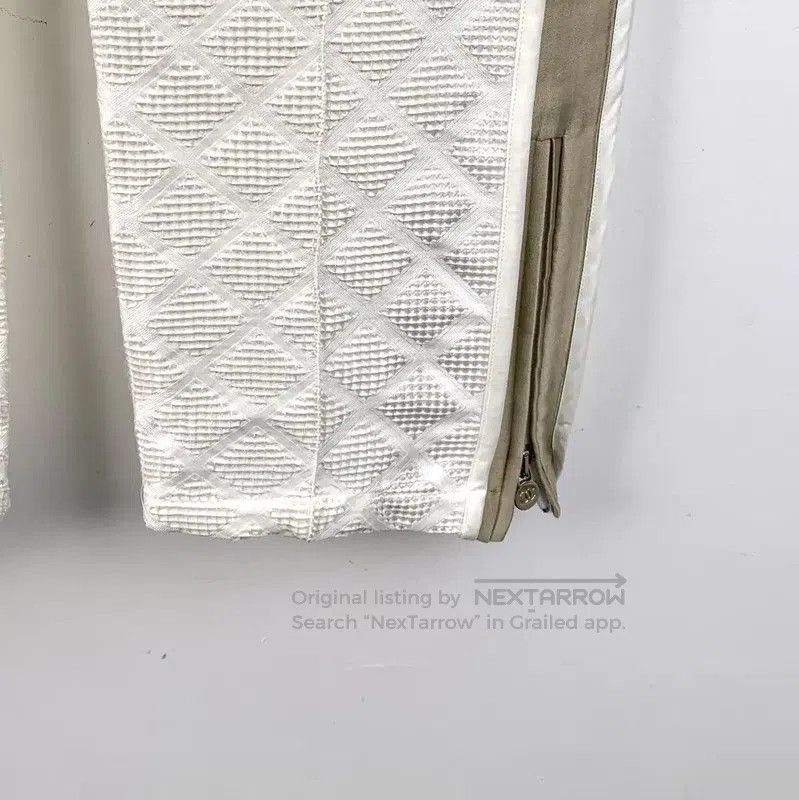 Chanel Chanel White Polyester Casual Pants for Women . Size 23" - 4 Thumbnail