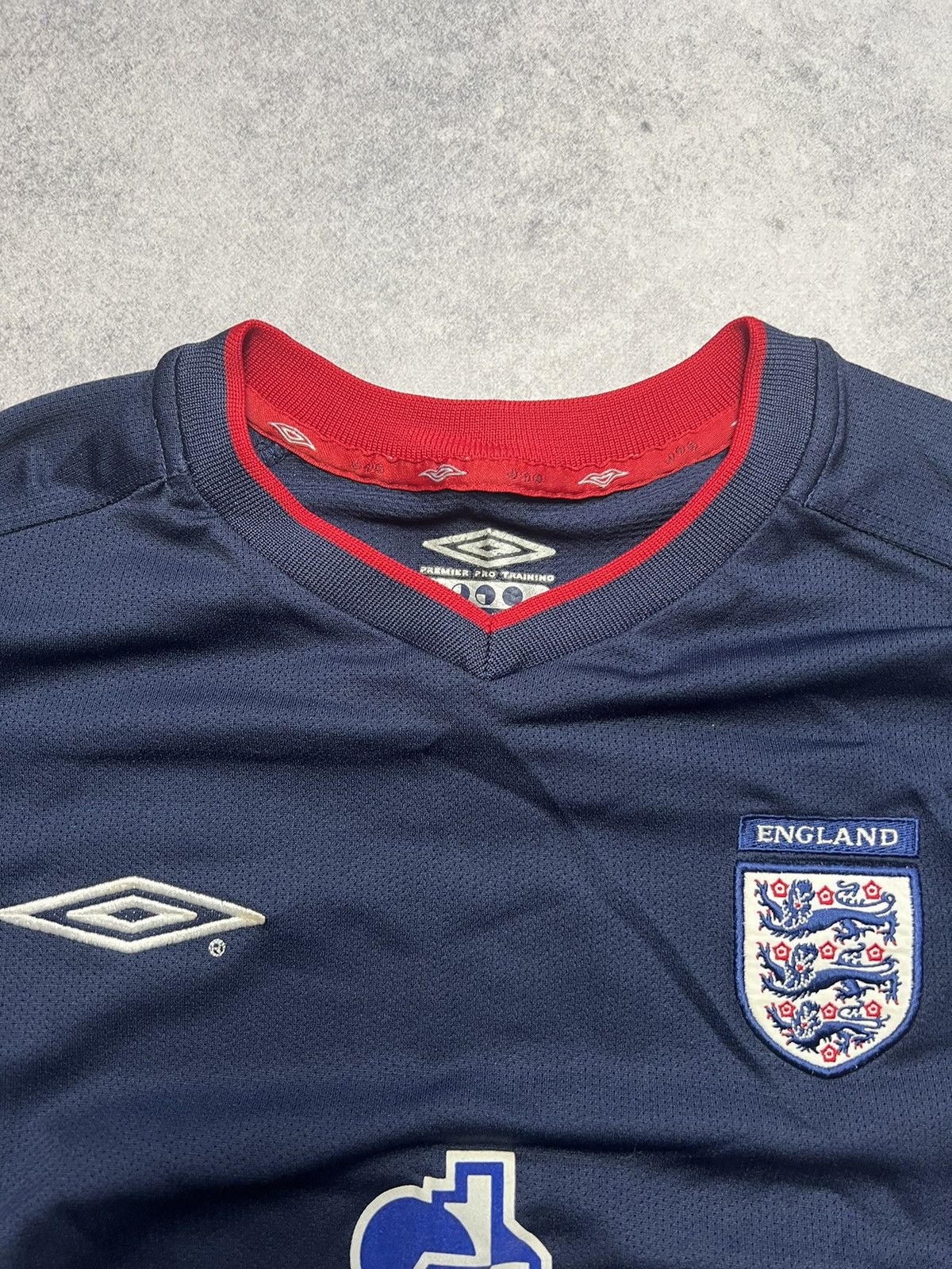 Umbro Vintage Umbro England 2000 Blockcore style Y2K Soccer Jersey Size US M / EU 48-50 / 2 - 4 Thumbnail