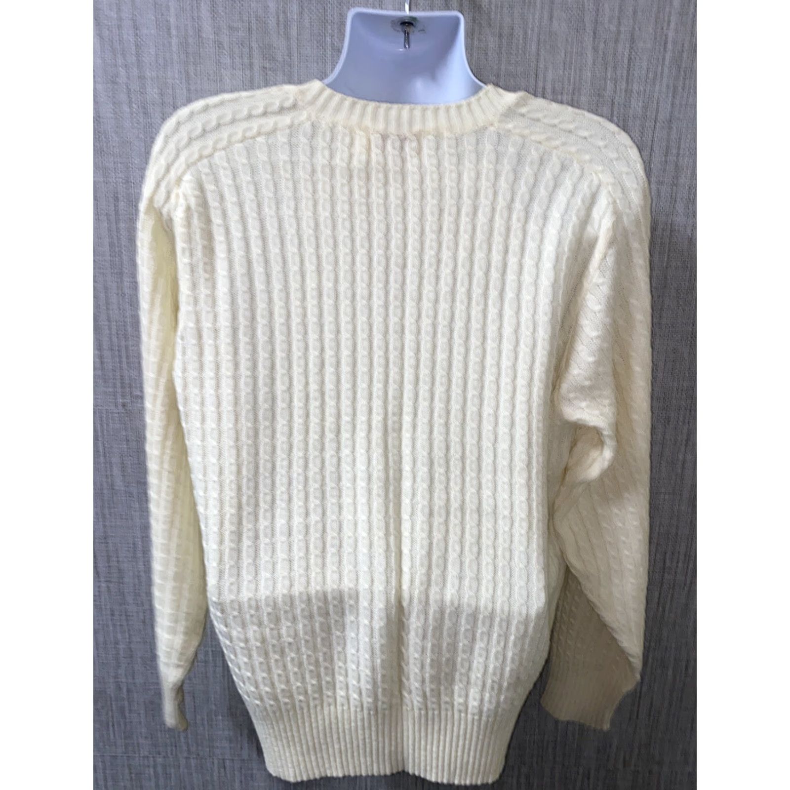 Catalina VINTAGE Catalina Sweater L Beige Acrylic V-Neck Mens Size US L / EU 52-54 / 3 - 4 Thumbnail