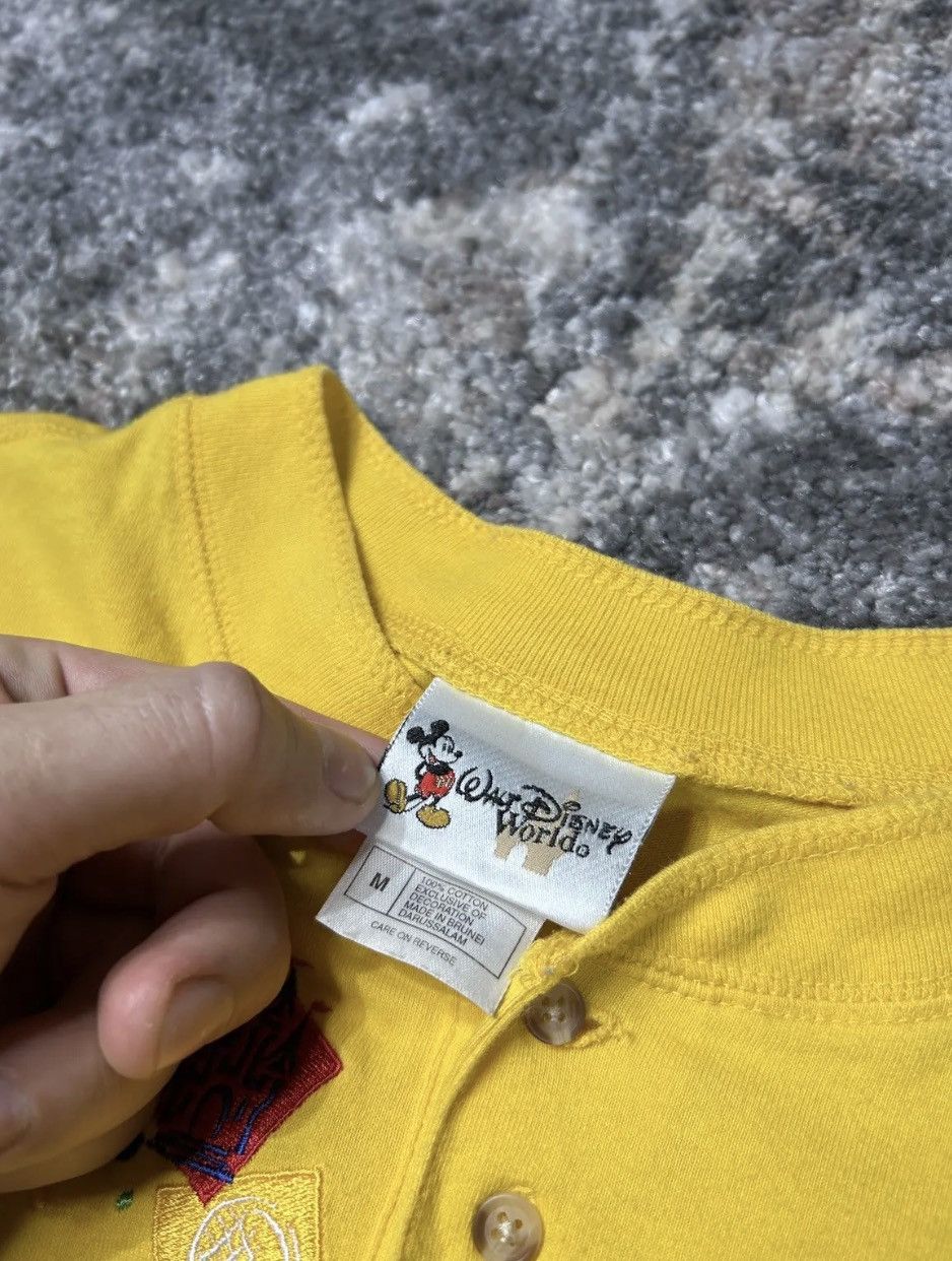 Disney × Mickey Mouse × Vintage Vintage 90’S Disney Mickey Mouse World Travel Tourist Tee M Size US M / EU 48-50 / 2 - 4 Thumbnail