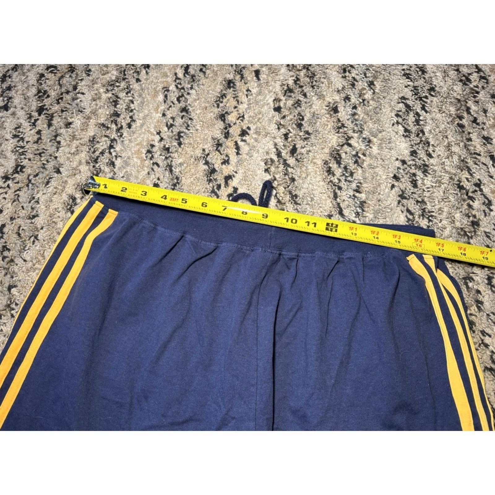 Adidas VINTAGE Adidas Shorts 90s Running Cotton Short Thigh Large Pockets Blue Gym L Mens Size US 33 - 7 Thumbnail