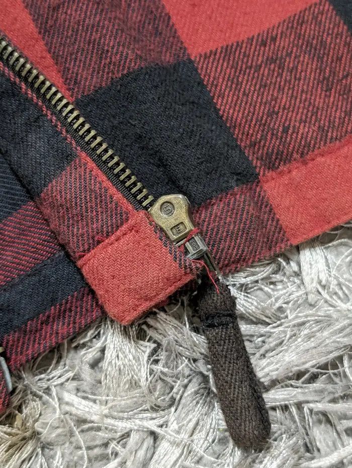 Woolrich Woolen Mills Vintage Woolrich Woolen Mills Checkered Wool Flannel Jacket Size US L / EU 52-54 / 3 - 8 Thumbnail