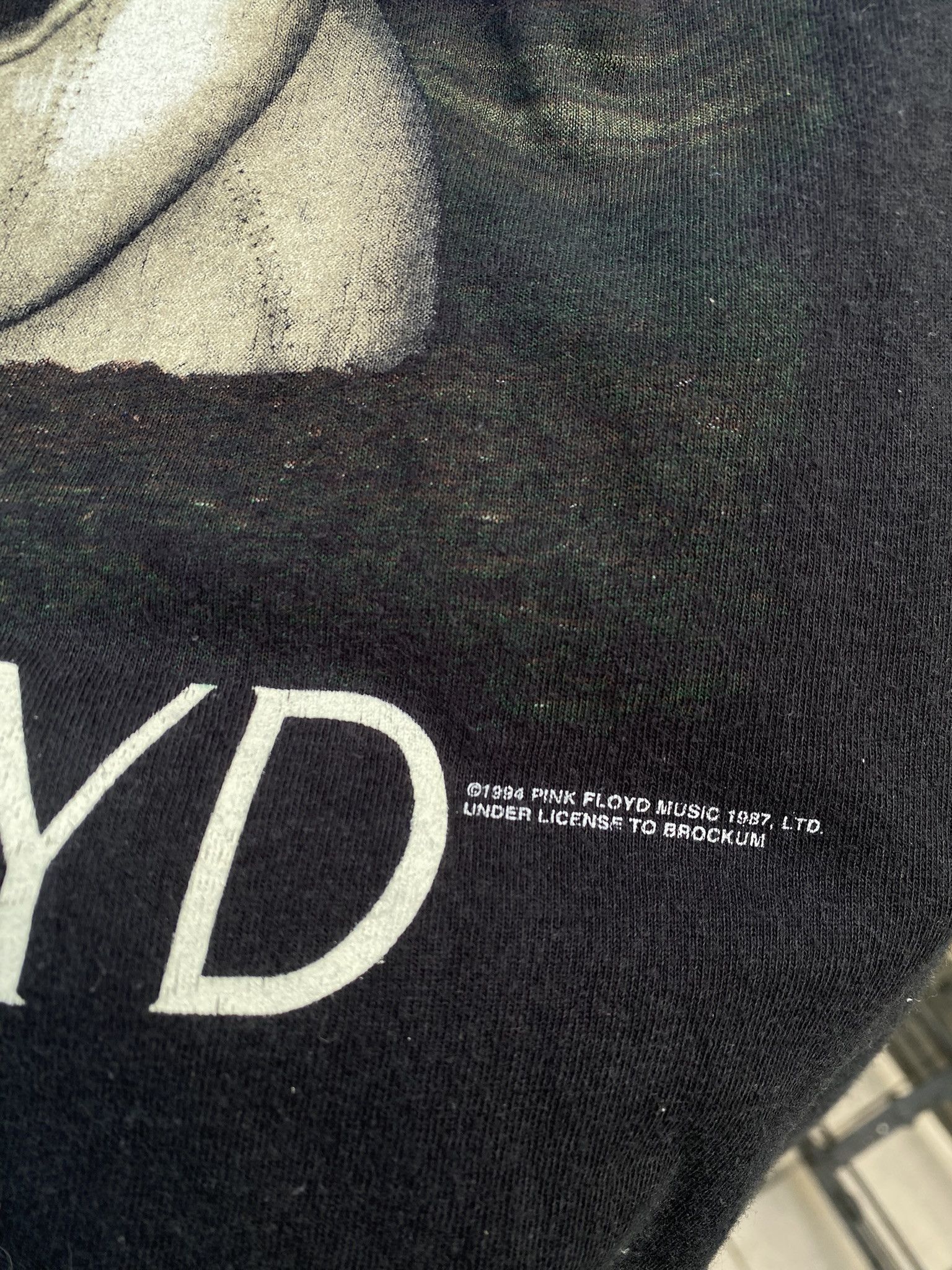 Band Tees × Pink Floyd Vintage Pink Floyd 1994 Shirt European Tour Stone Face Tee 90s Size US XL / EU 56 / 4 - 6 Thumbnail