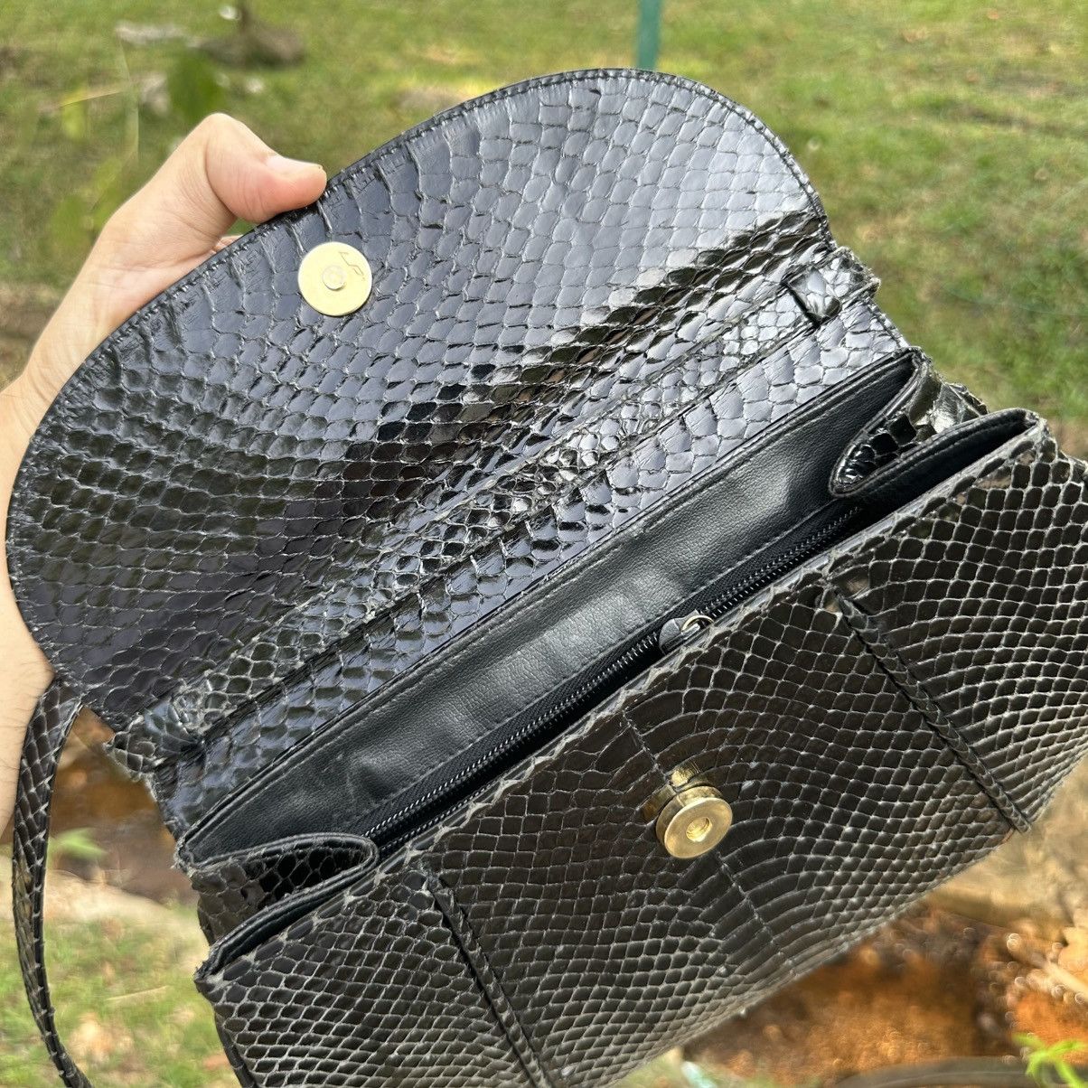 Salvatore Ferragamo Salvatore Ferragamo Vintage Snakeskin Shoulder Bag Size ONE SIZE - 12 Thumbnail