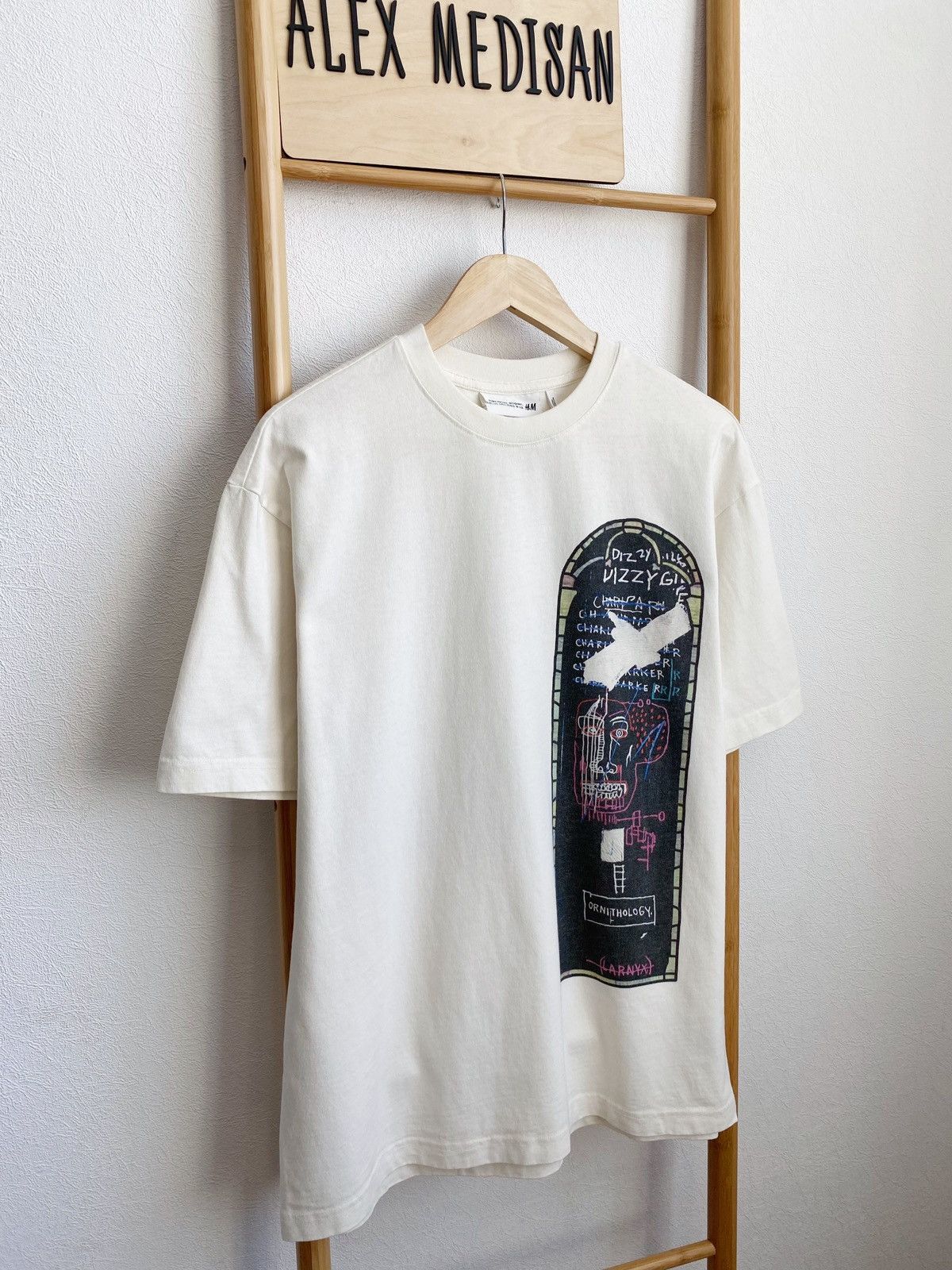 H&M × Jean-Michel Basquiat × Who Decides War WHO DECIDES WAR x BASQUIAT x H&M RELAXED FIT COTTON T-SHIRT Size US S / EU 44-46 / 1 - 7 Thumbnail