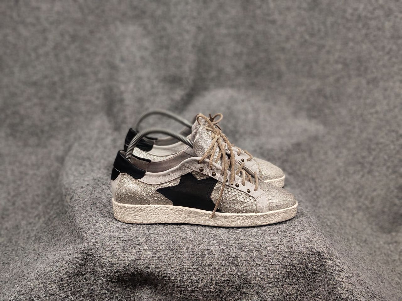A.S.98 A.S.98 Airstep Design Silver Leather Low Top Lace Sneakers Size US 9 / IT 39 - 1 Thumbnail