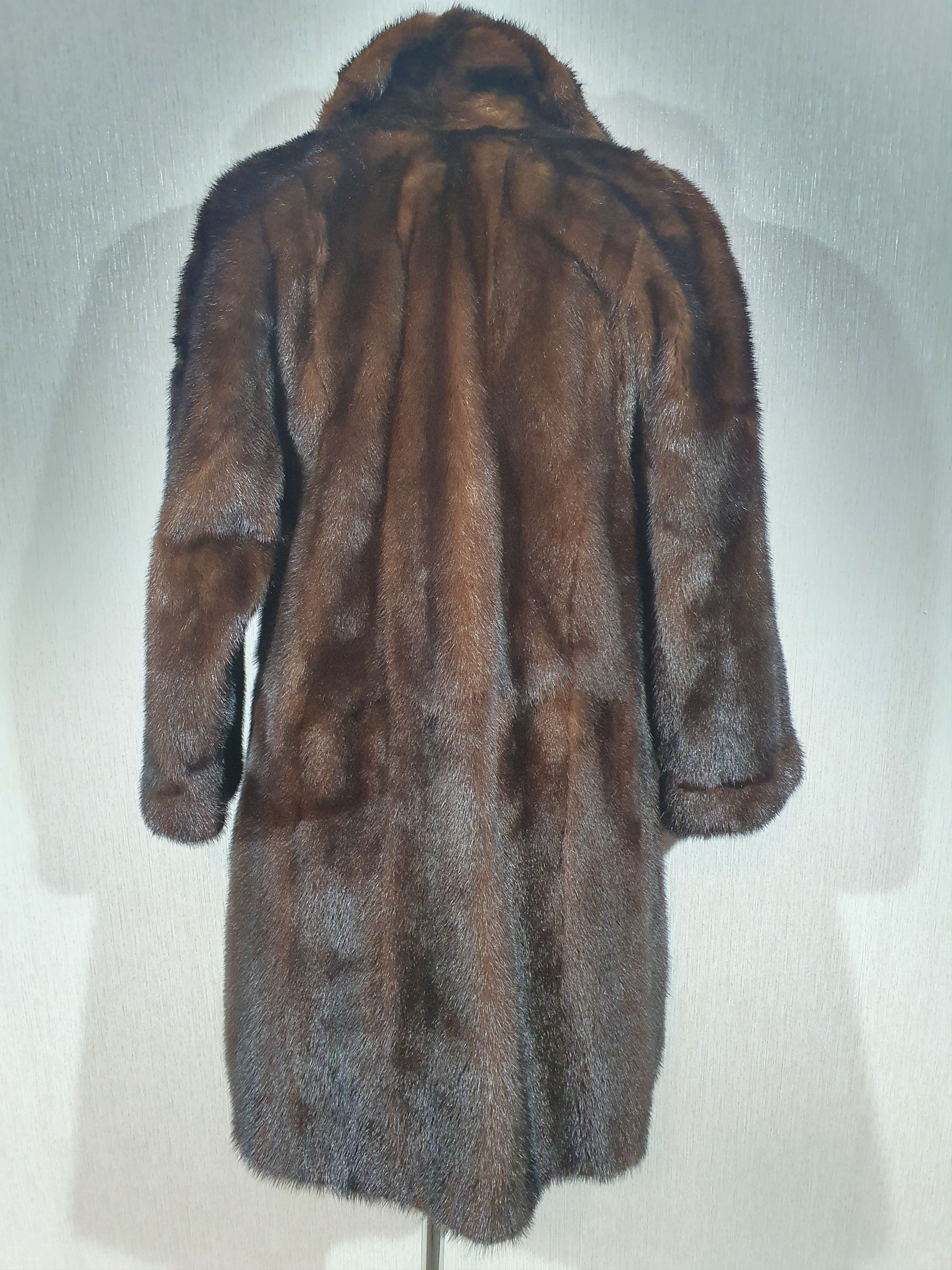 Other Stylish brown women's mink fur coat. Size L / US 10 / IT 46 - 4 Thumbnail