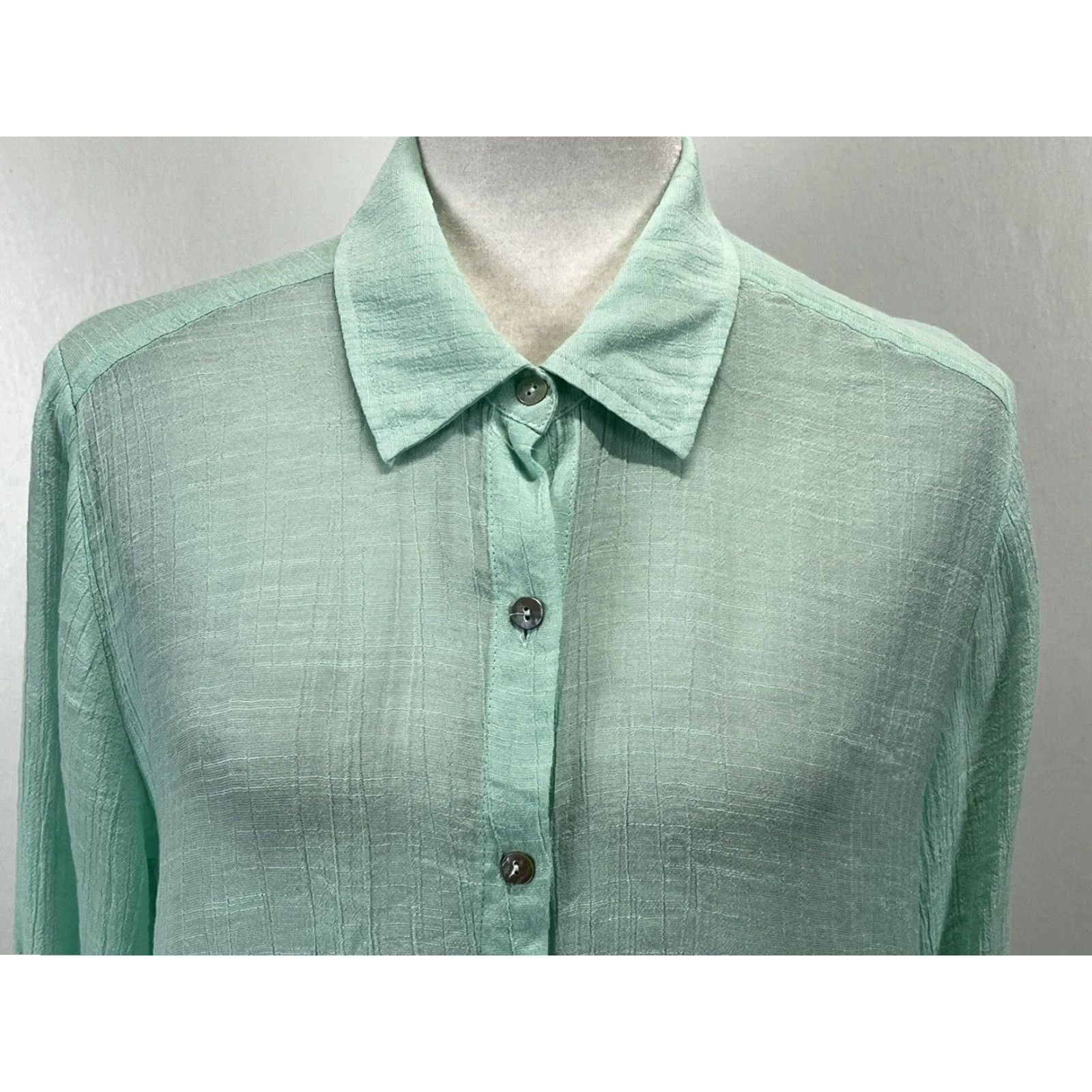 Vintage Chicos Green Crinkle Gauze Long Sleeve Button Up Shirt Women's Sz 1 Roll Tab Sleeves Size XS / US 0-2 / IT 36-38 - 5 Thumbnail