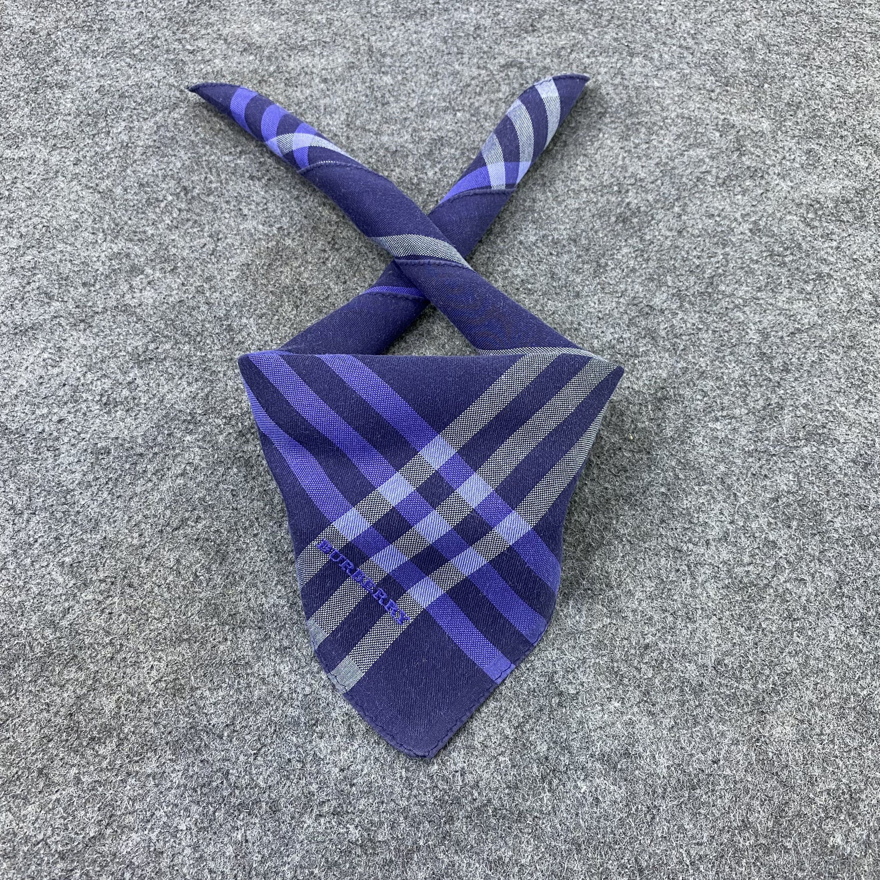 Burberry Burberry Handkerchief Neckerchief Bandana-B1955 Size ONE SIZE - 2 Thumbnail
