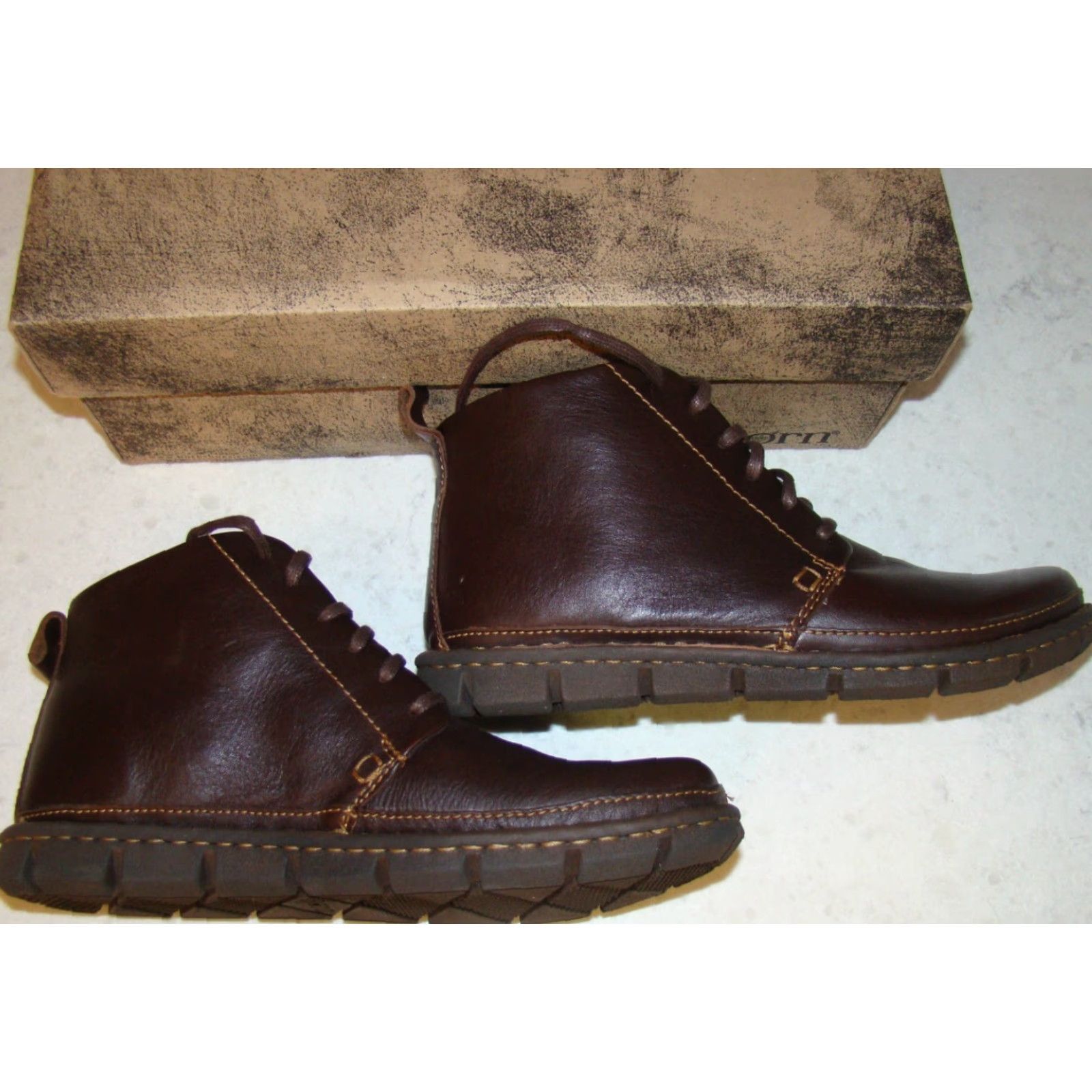 Born **Mens Size 8.5 Brown Jax Chuka Boot H19606** User: Vintage Mens Size 8.5 Brown Jax Chuka Boot H19606 Size US 9 / EU 42 - 6 Thumbnail