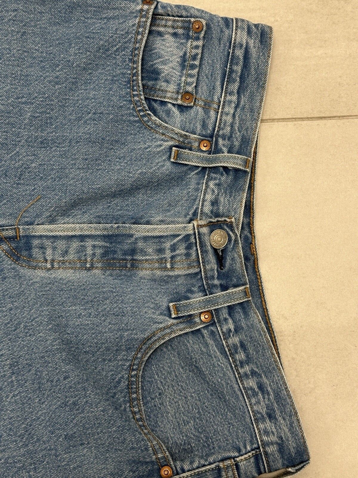 Levi's Levis 501 Womens Denim Blue Shorts Size 28 Size 28" / US 6 / IT 42 - 3 Thumbnail