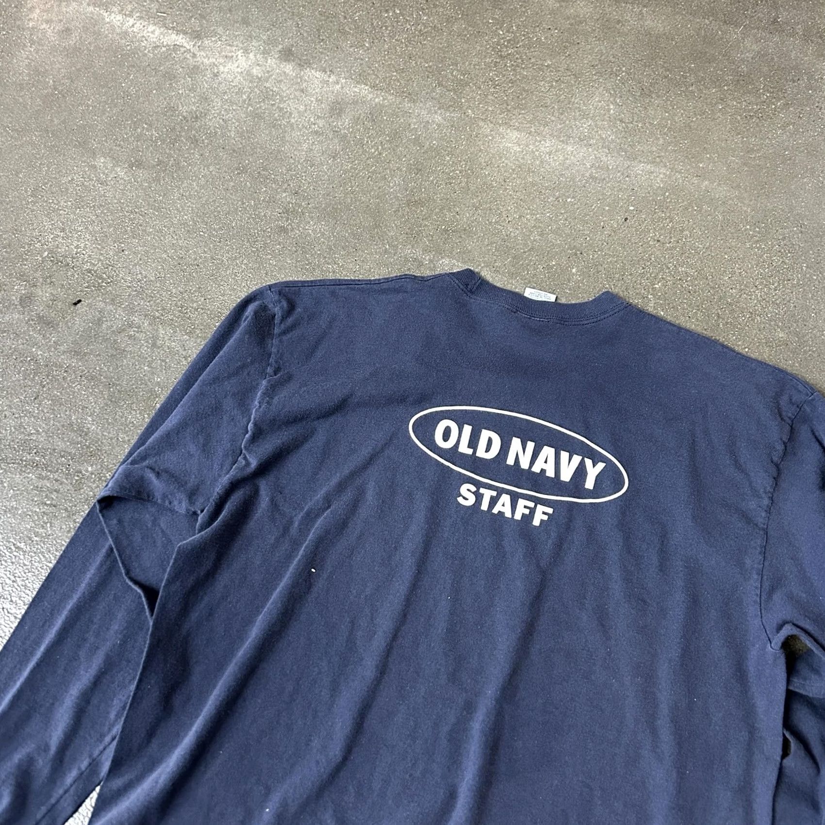 Old Navy Old Navy Mens T-Shirt Staff Logo Long Sleeve Navy Blue Cotton Crew Neck T-Shirt Medium Size US M / EU 48-50 / 2 - 3 Thumbnail
