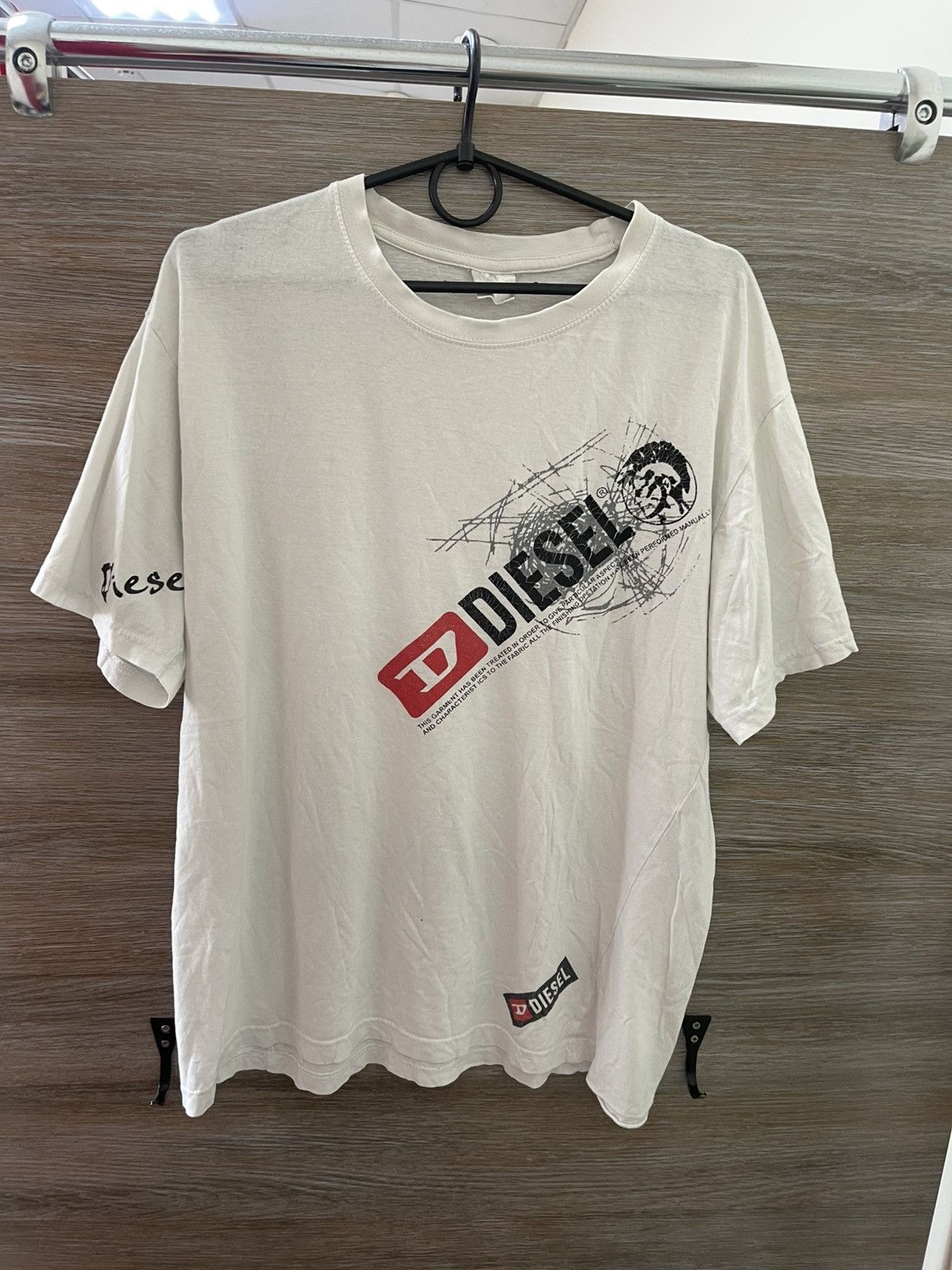 Diesel Vintage Avant-Garde Diesel Big logo T-Shirt Japan Style Size US L / EU 52-54 / 3 - 2 Thumbnail