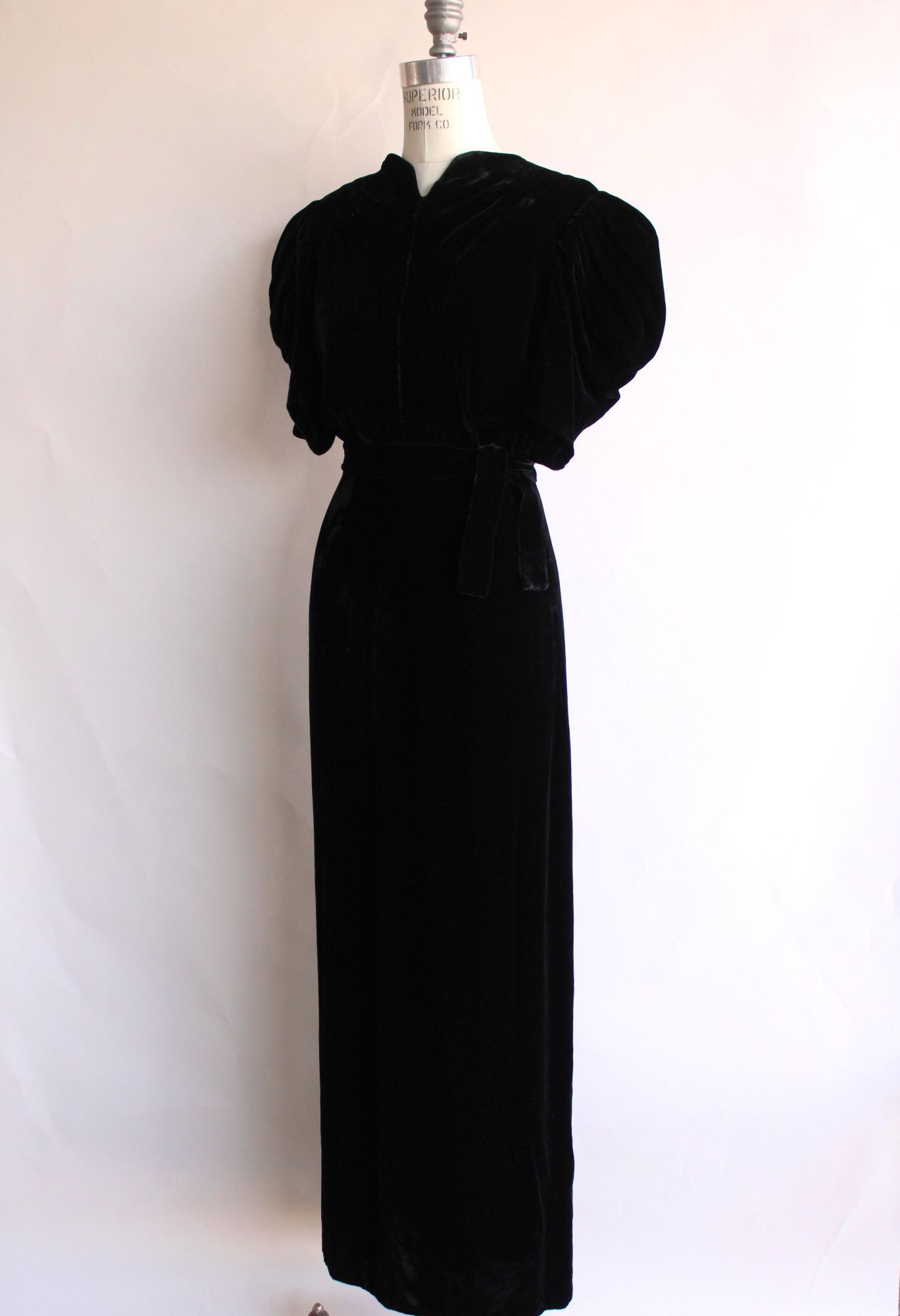 Vintage Vintage 1930s Dress, Kiviette Black Silk Velvet Rare Full Le Size M / US 6-8 / IT 42-44 - 7 Thumbnail