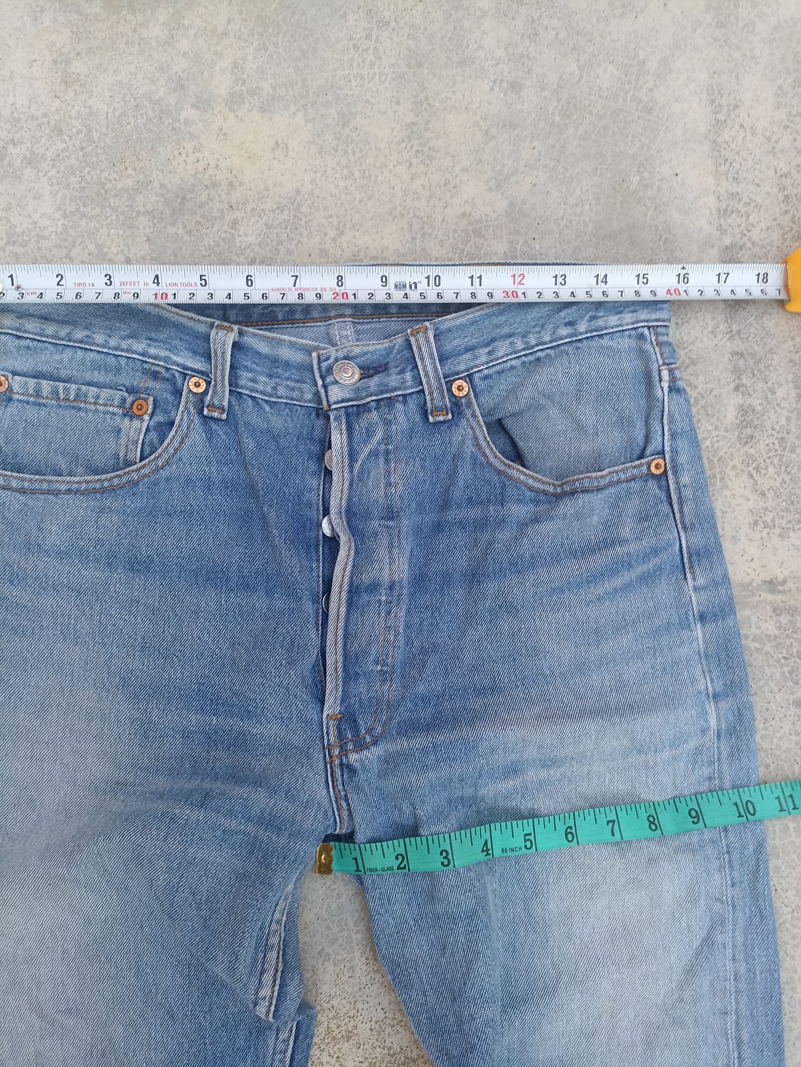 Levi's 🔥 Vtg 90s Vintage Levis 501 jeans Usa faded distressed Size US 30 / EU 46 - 14 Thumbnail