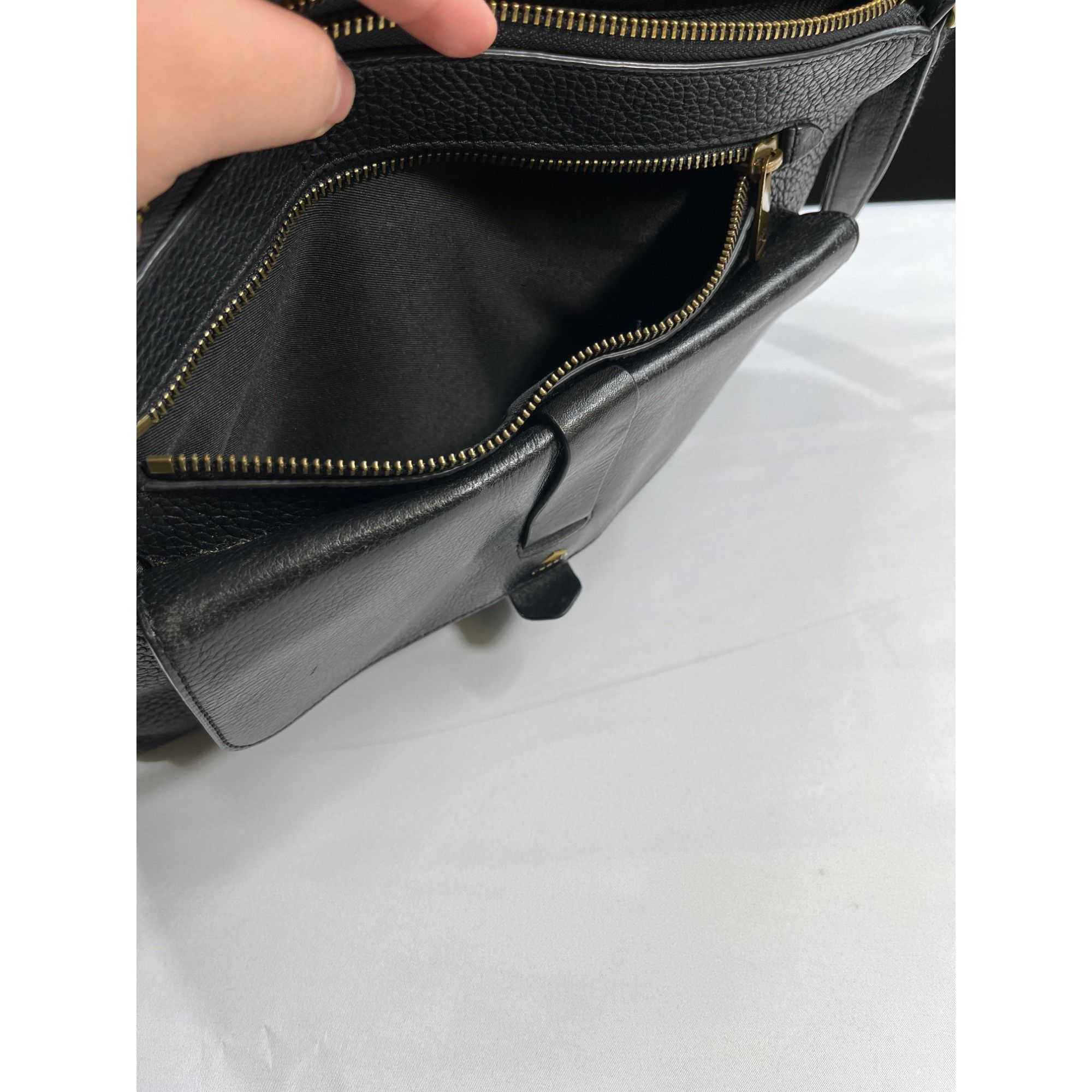 Fossil Fossil SKU 7461 Black Leather Crossbody Bag Purse Size ONE SIZE - 6 Thumbnail