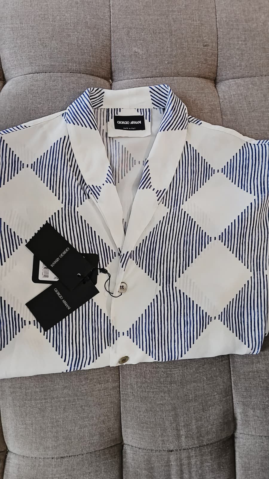 Giorgio Armani Giorgio Armani Long Sleeve Diamond Geometric Shirt 41-16 Size US L / EU 52-54 / 3 - 3 Thumbnail