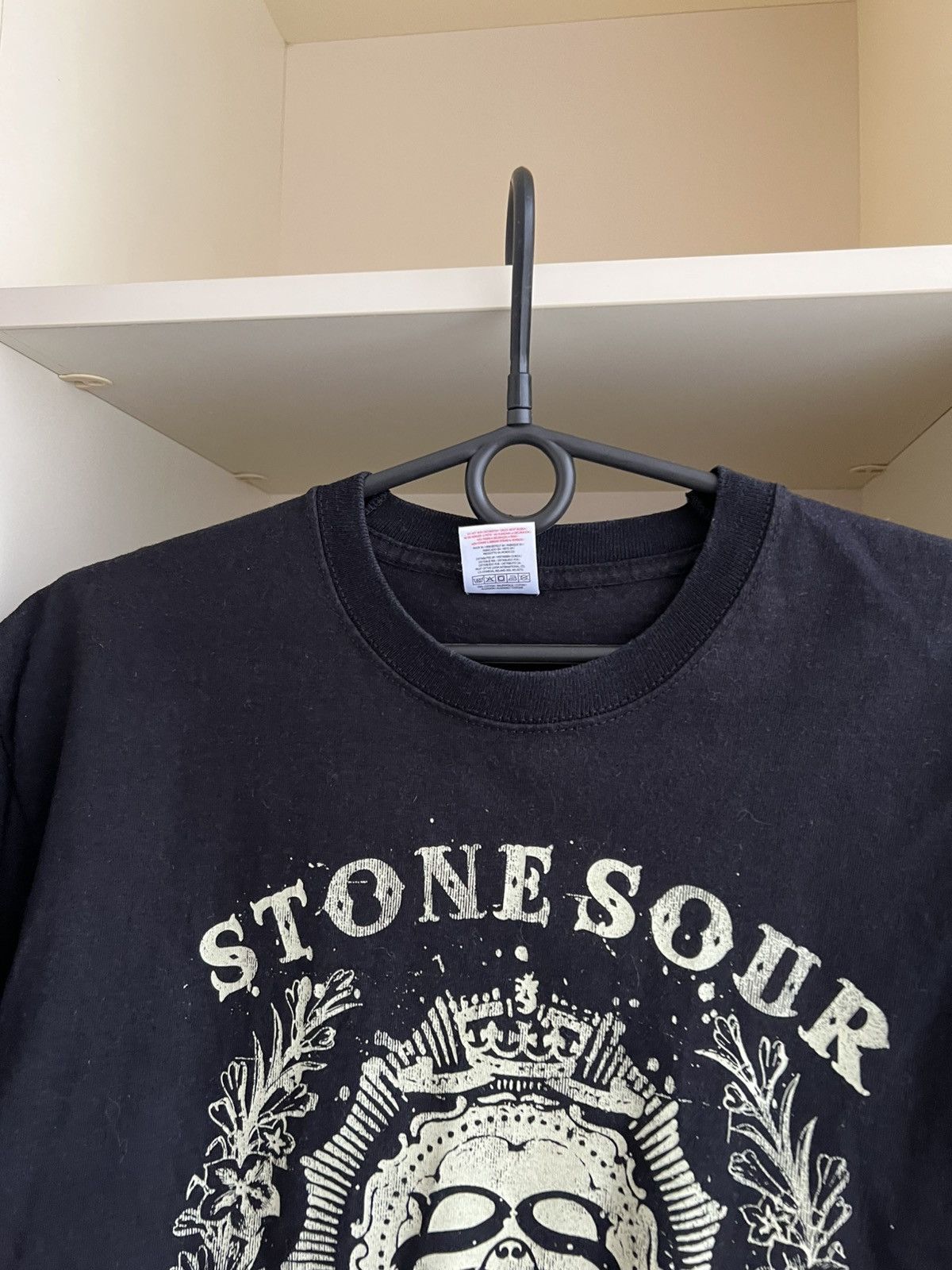 Band Tees Vintage Stone Sour Band Tee Rock T-Shirt Tour 2007 Size L Size US L / EU 52-54 / 3 - 9 Thumbnail
