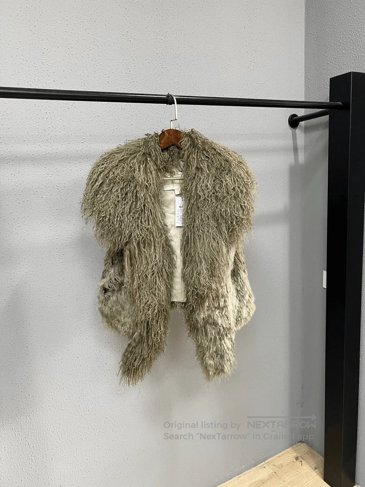 Marc Jacobs Marc Jacobs Fur Vest. Size XS / US 0-2 / IT 36-38 - 1 Thumbnail