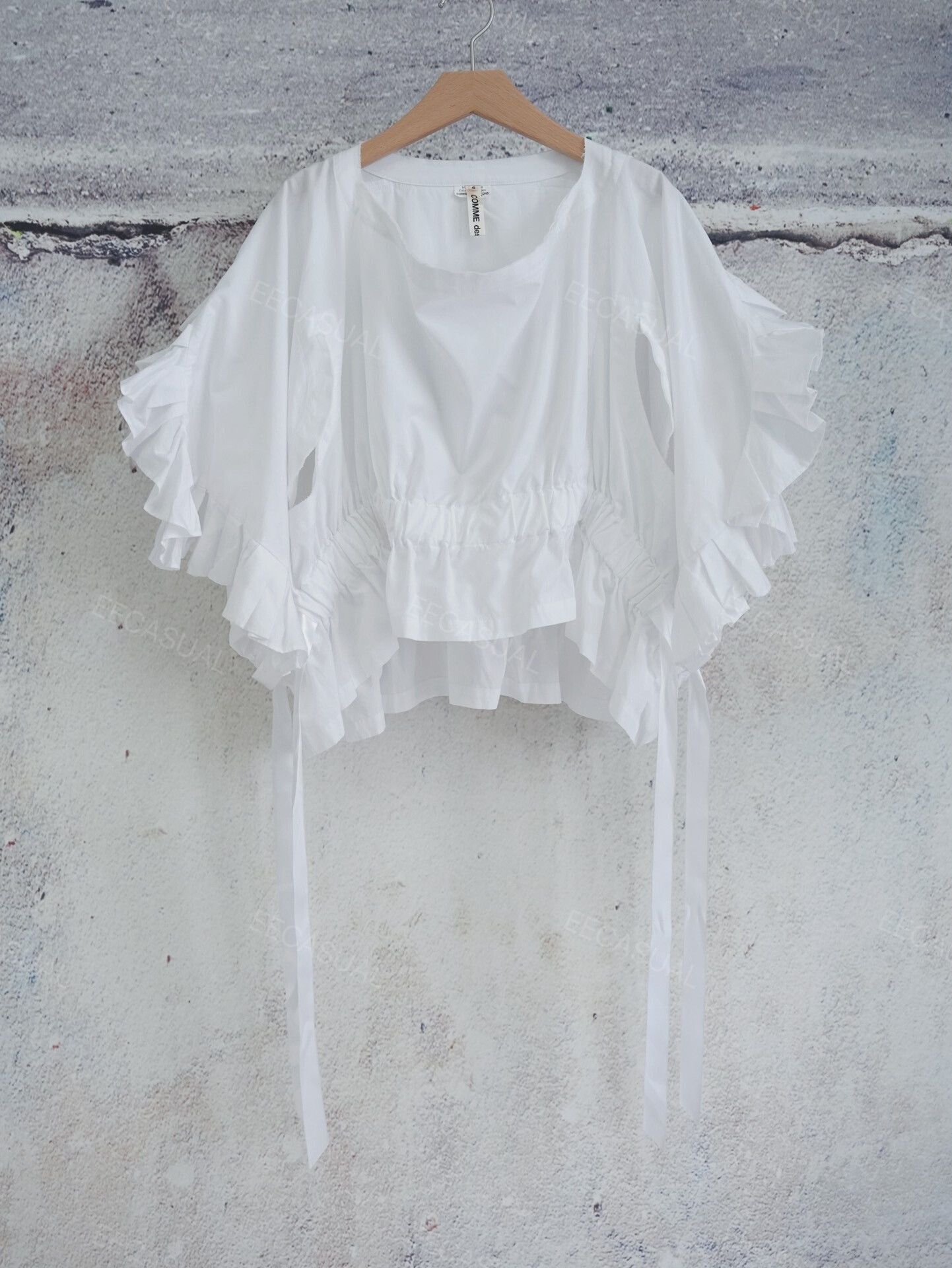 Comme des Garcons White Ribbon Detail Shirt by Comme des Garçons Size S / US 4 / IT 40 - 1 Thumbnail