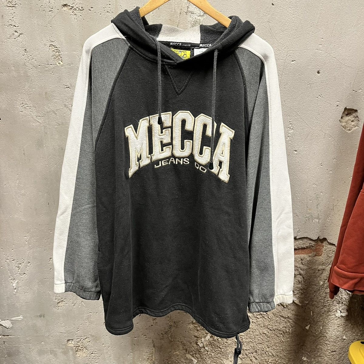 Mecca × Vintage Vintage Y2K Mecca Jeans Embroidered Gray Fleece Hoodie Large Size US L / EU 52-54 / 3 - 1 Thumbnail