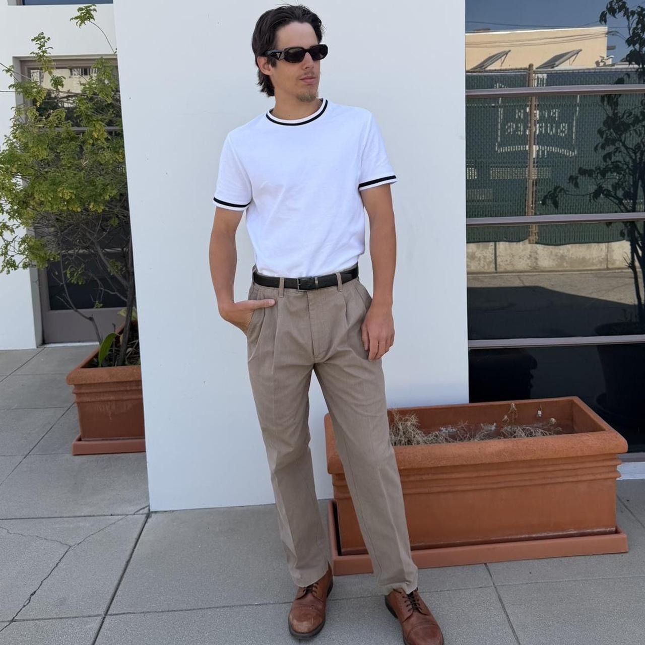 Marlboro Classics Vintage retro preppy men’s Cambridge brown pleated trousers Size US 32 / EU 48 - 1 Thumbnail