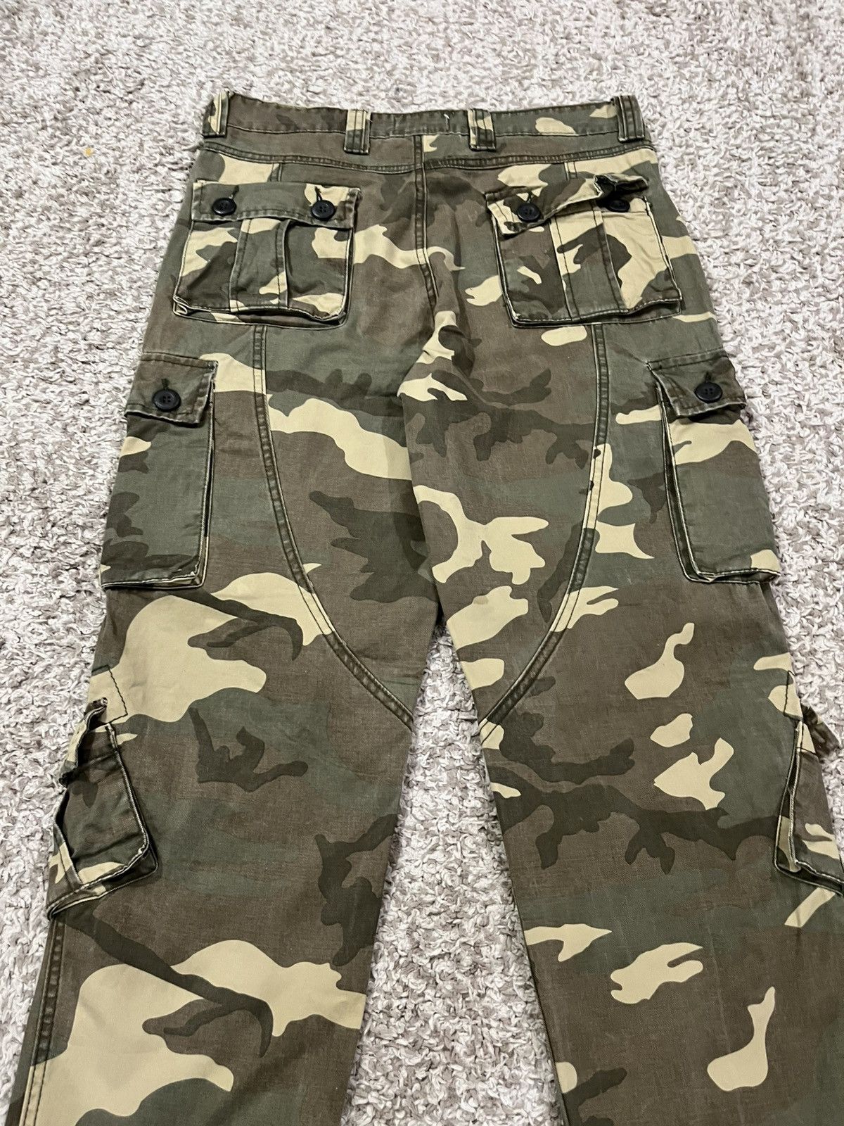 If Six Was Nine AK Army Camo Cargo Pants – 6 Pocket Military Style – Size 33 Size US 33 - 9 Thumbnail