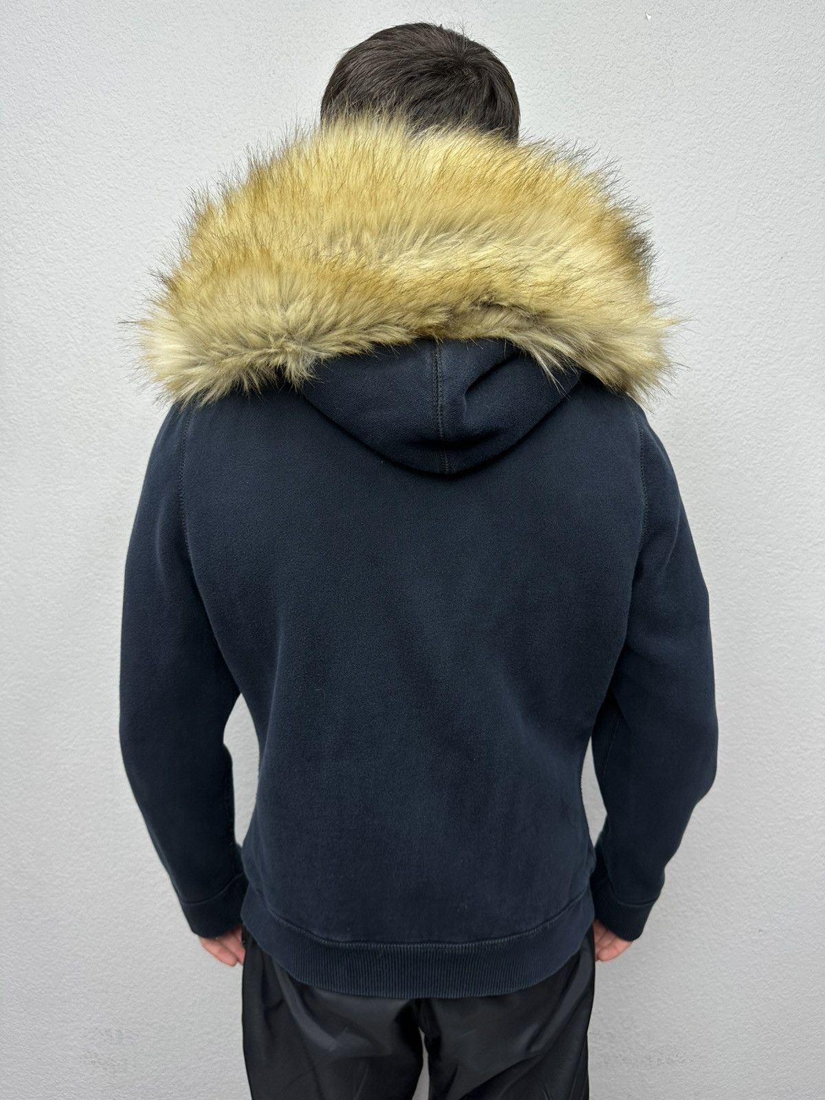 If Six Was Nine Vintage Abercrombie & Fitch Y2K Real Fur Hoodie Archival Size US L / EU 52-54 / 3 - 6 Thumbnail