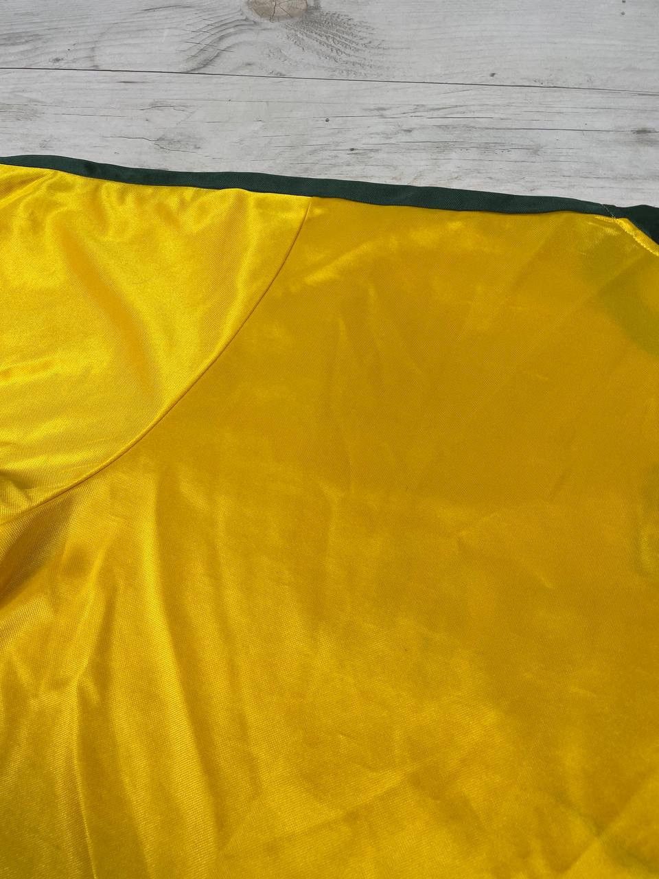Nike Vintage Nike Brazil 2000 2002 Training Shirt Soccer Jersey Size US XL / EU 56 / 4 - 15 Thumbnail
