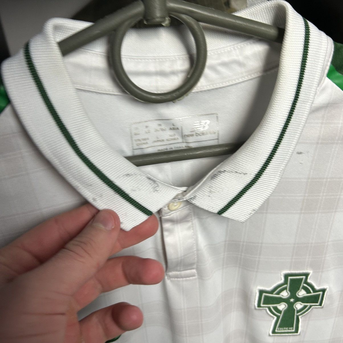 New Balance Mens New Balance FC Celtic Home Soccer jersey size M Size US M / EU 48-50 / 2 - 7 Thumbnail