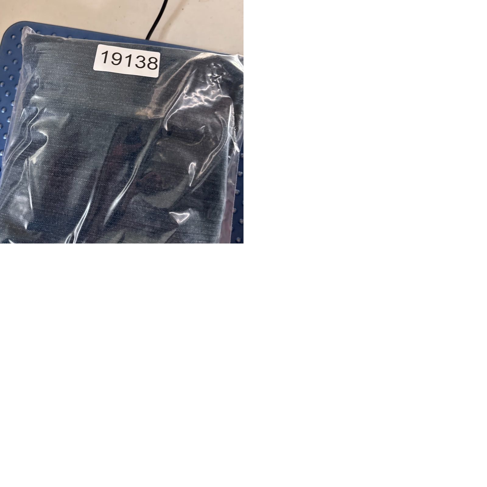 Levi's Levi's 501 Jeans Men 36x30 Blue Denim Dark Washed Out Faded Work Size US 36 / EU 52 - 11 Thumbnail