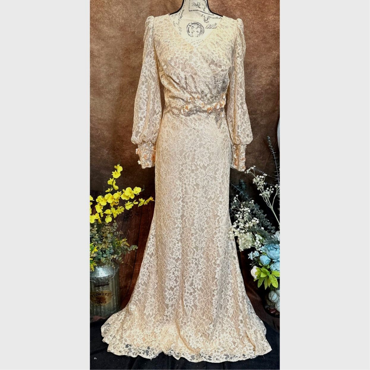 Other Mac Duggal Lace V Neck Embellished Gown Blush size 12 Size XL / US 12-14 / IT 48-50 - 6 Thumbnail