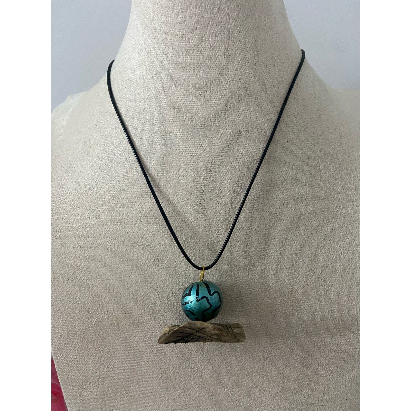 Handmade colorful wood pendant necklace Size ONE SIZE - 1 Thumbnail