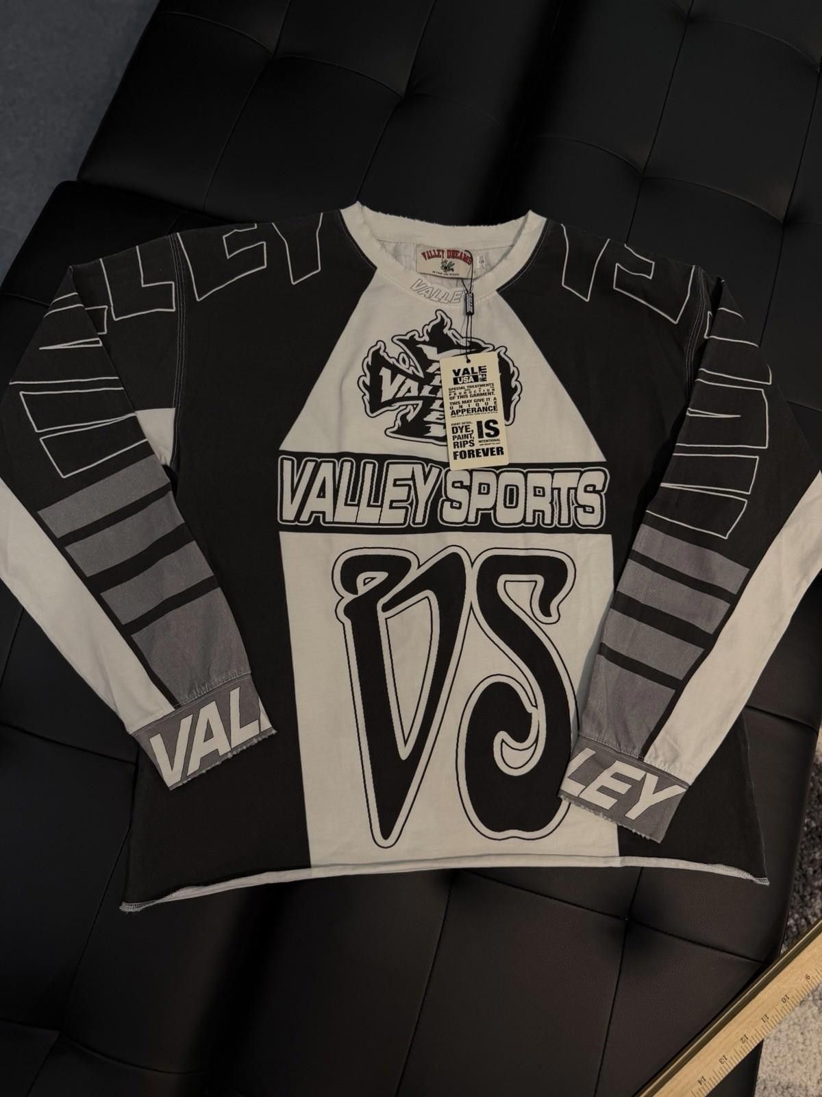 Vale Vale Forever Multicolored Long Sleeve Tee Black Size Small Size US S / EU 44-46 / 1 - 1 Thumbnail