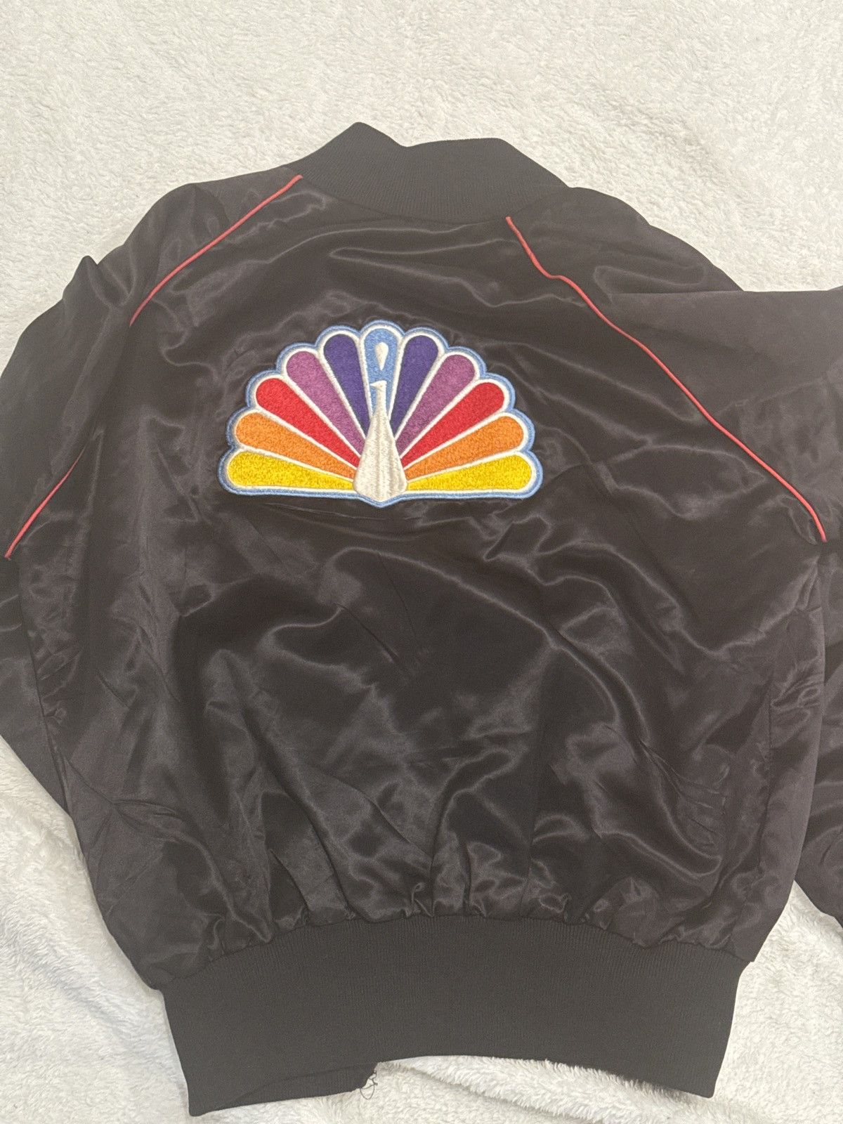 Vintage Vintage NBC satin jacket Size US XL / EU 56 / 4 - 1 Thumbnail